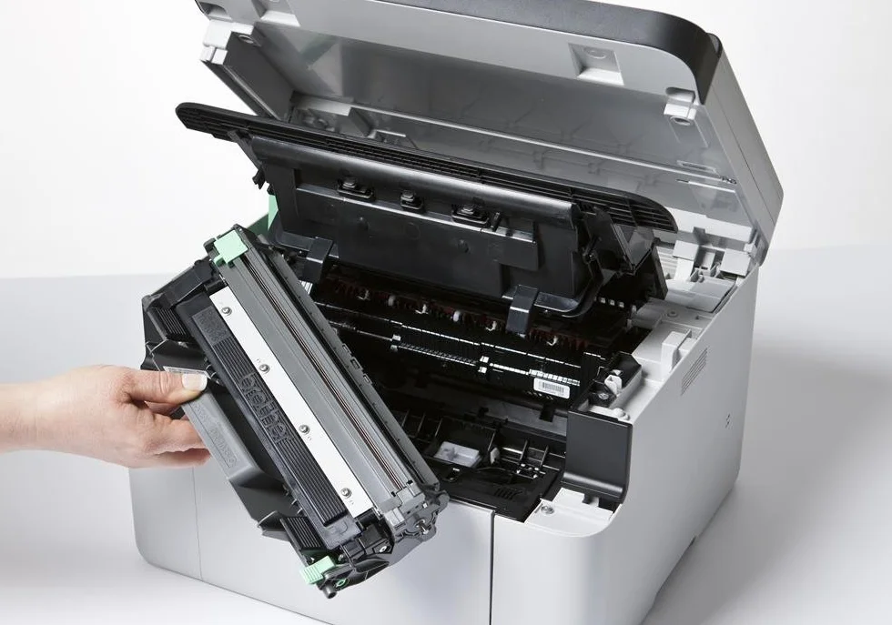 Brother DCP-1510E multifonction laser mono impression copie scan couleur 9000 pages/mois 200 MHz