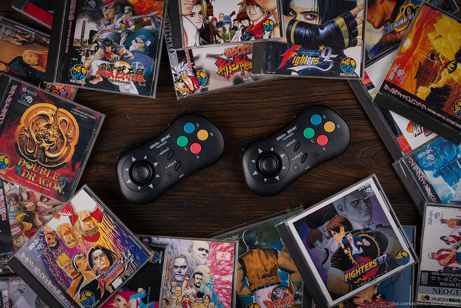 8Bitdo Manette Noire Bluetooth SNK Neo Geo CD – Compatible PC, Android, Neo Geo Mini
