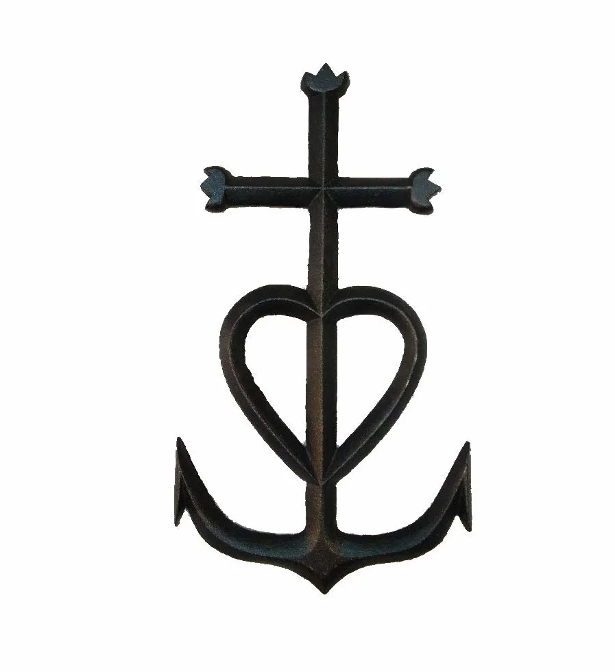 Croix de Camargue 60 cm Vieilli en Fonte