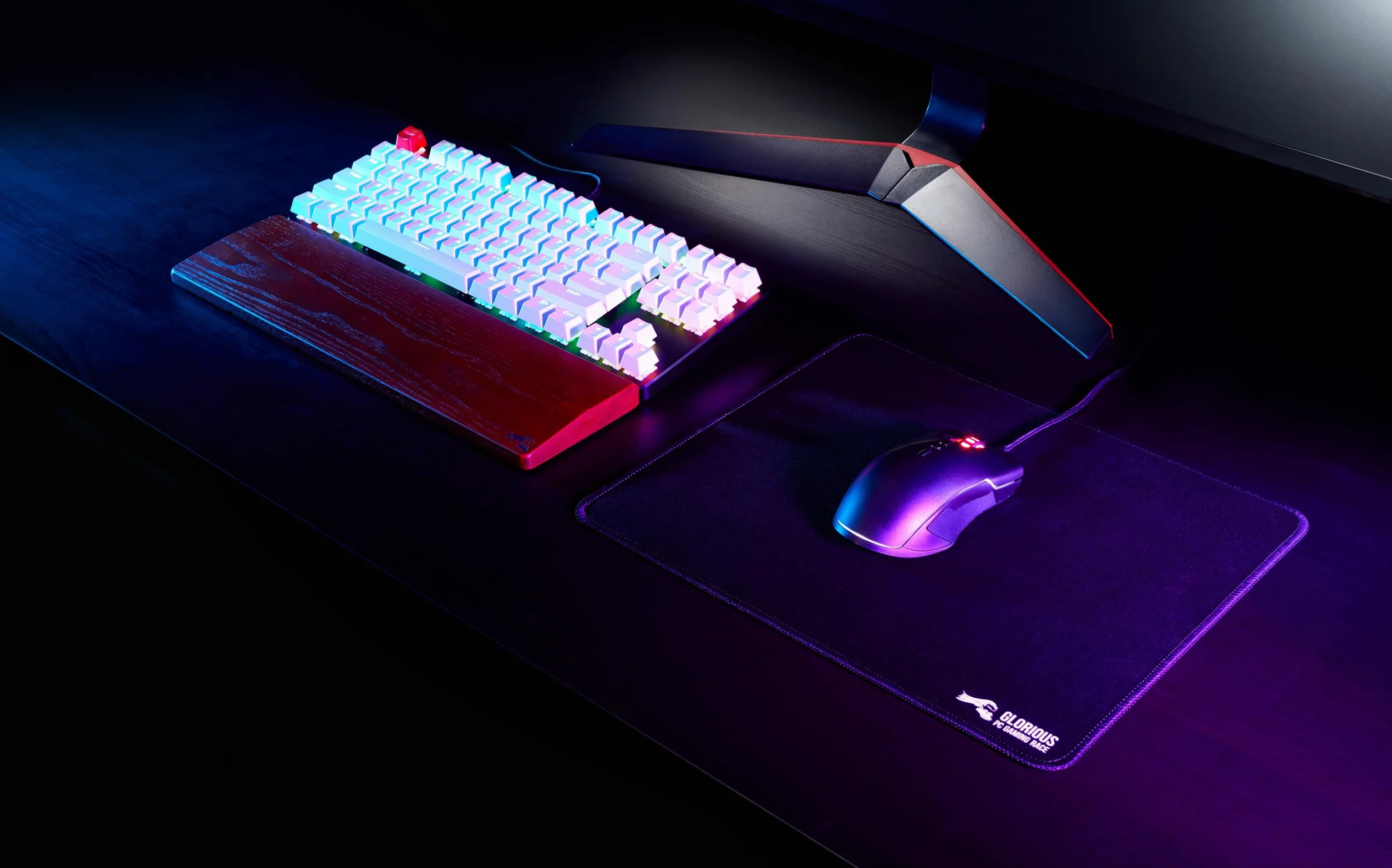 Glorious GMMK TKL (85%) – gamingowa klawiatura mechaniczna, przełączniki Gateron Brown (dotykowe), klawisze doubleshot, RGB, hot swap i konfigurowalna, układ TKL, amerykański układ QWERTY - Biały