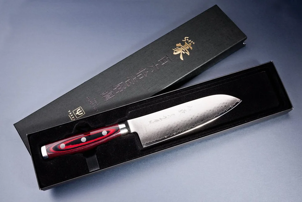 Couteau Damas Yaxell SUPER GOU 161 - Lame de 16,5cm - Couteau de Cuisine Santoku - Fabriqué au Japon