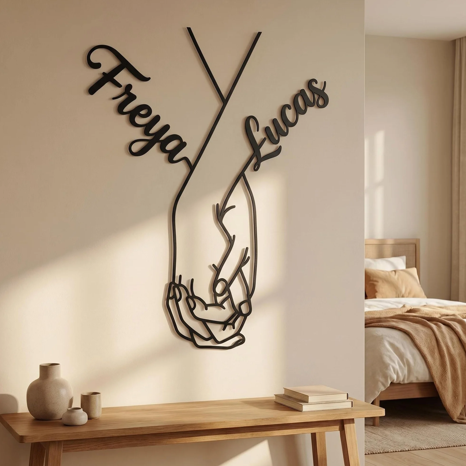 Pancarte Personnalisable Couple Main dans la Main, Signe d'Amour en Métal avec Nom, Cadeau Mariage Personnalisé, Décoration Murale pour Chambre