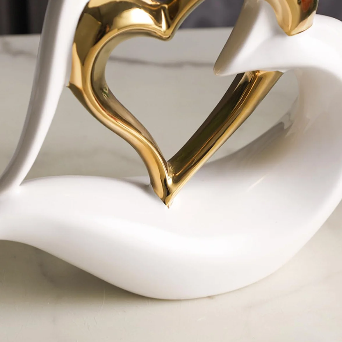 Statue en Céramique Double Cœur Décoration Maison Moderne 22 cm