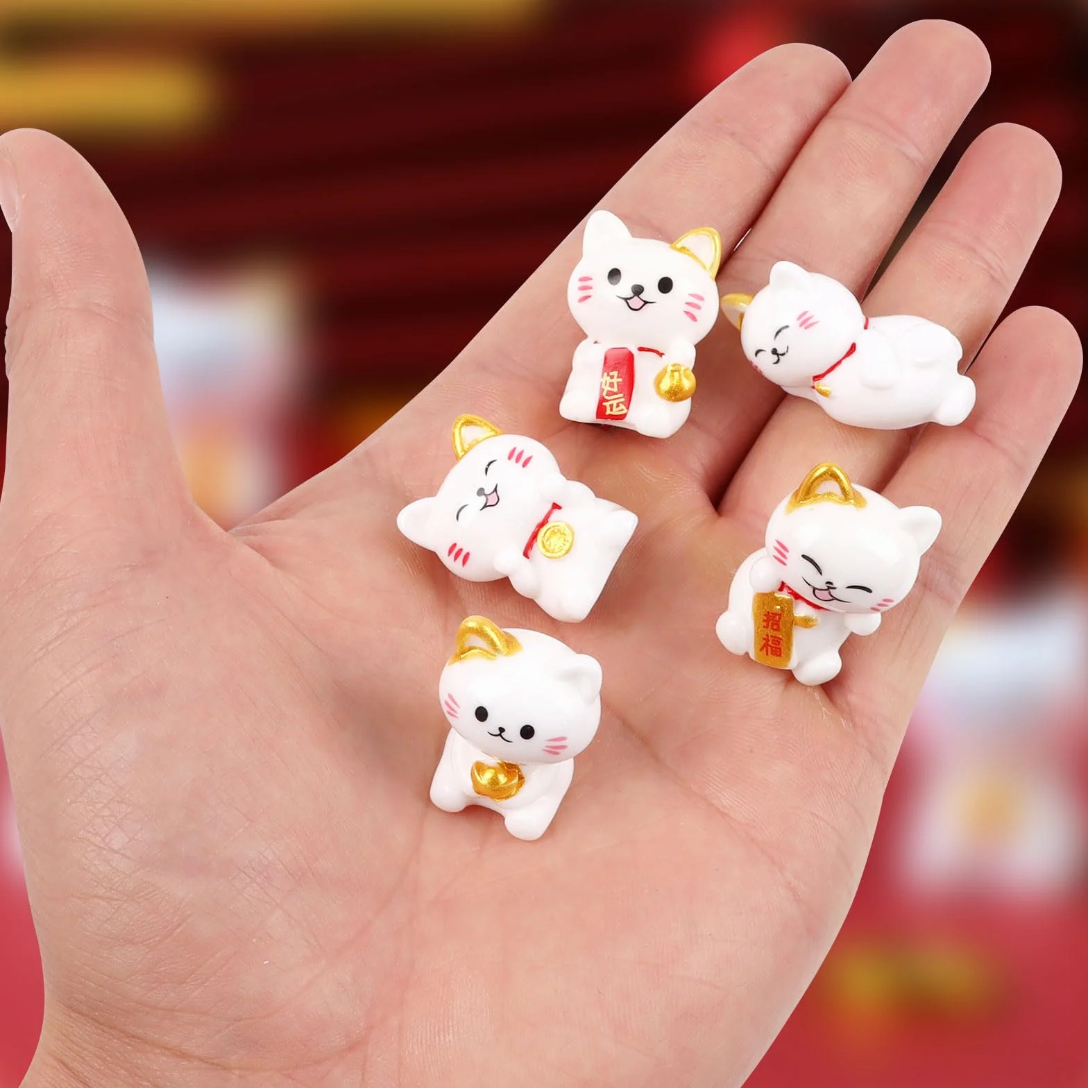 Mini Figurines de Chat Maneki Neko 2,6cm, Statuette Chat Porte-Bonheur Chinois pour Déco Maison Bureau