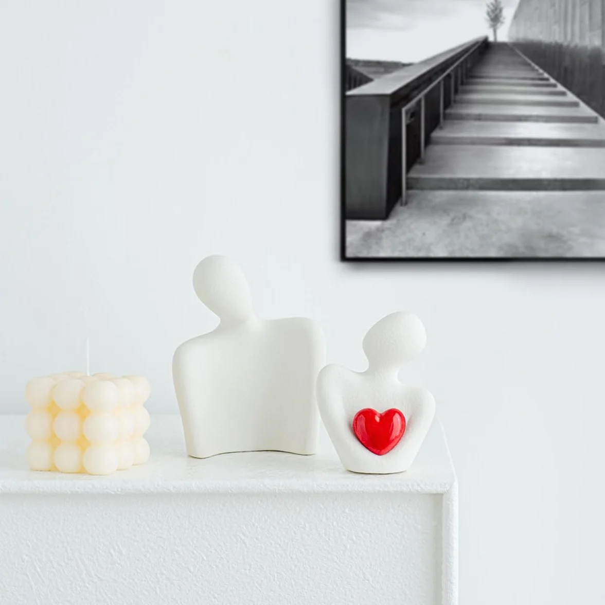Statue Couple Abstraite Mini Sculpture Rouge Décoration Salon Maison Cadeau Saint-Valentin Anniversaire