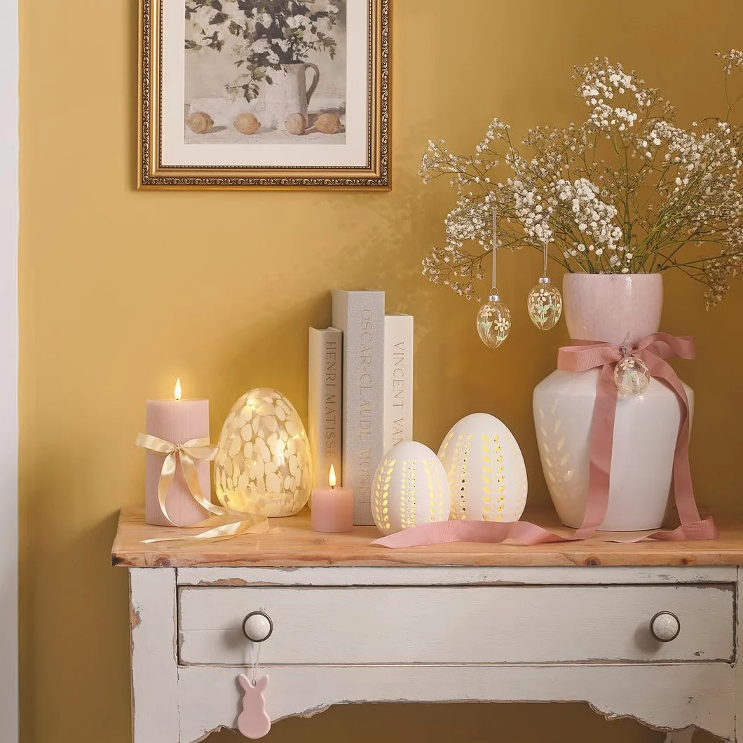 Œuf de Pâques Confetti en Verre LED Blanc Chaud avec Minuterie 6h Hauteur 16 cm Rose