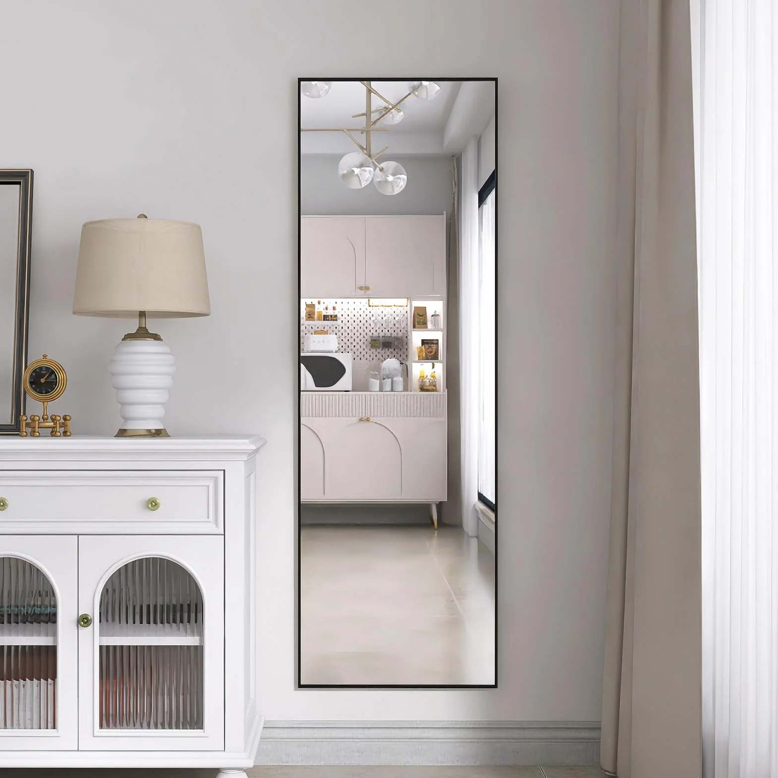 PerGar Grand Miroir Mural Moderne sur Pied, à Poser ou à Suspendre, avec Cadre en Aluminium, pour Salon et Chambre à Coucher, Noir, 165 x 60 cm