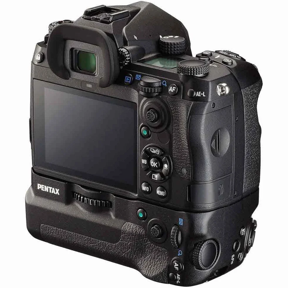 Pentax K-3 Mark III APS-C DSLR zestaw - z uchwytem baterii, 2 baterie, czarny