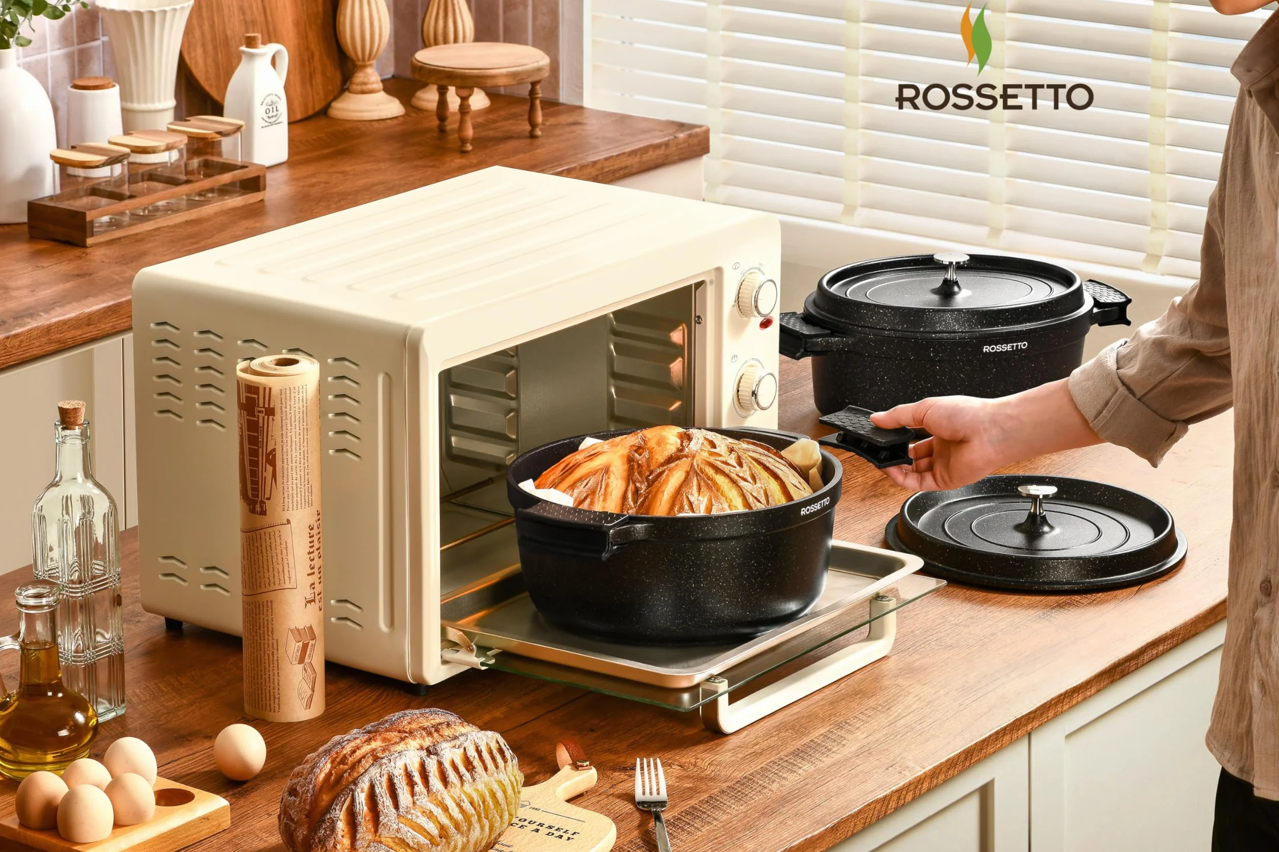 ROSSETTO 10,6L Cocotte ovale en fonte d’aluminium, revêtement antiadhérent en céramique. Couvercle avec picots saveurs. Compatible tous feux dont induction et au four jusqu’à 230℃, 38CM, Noir