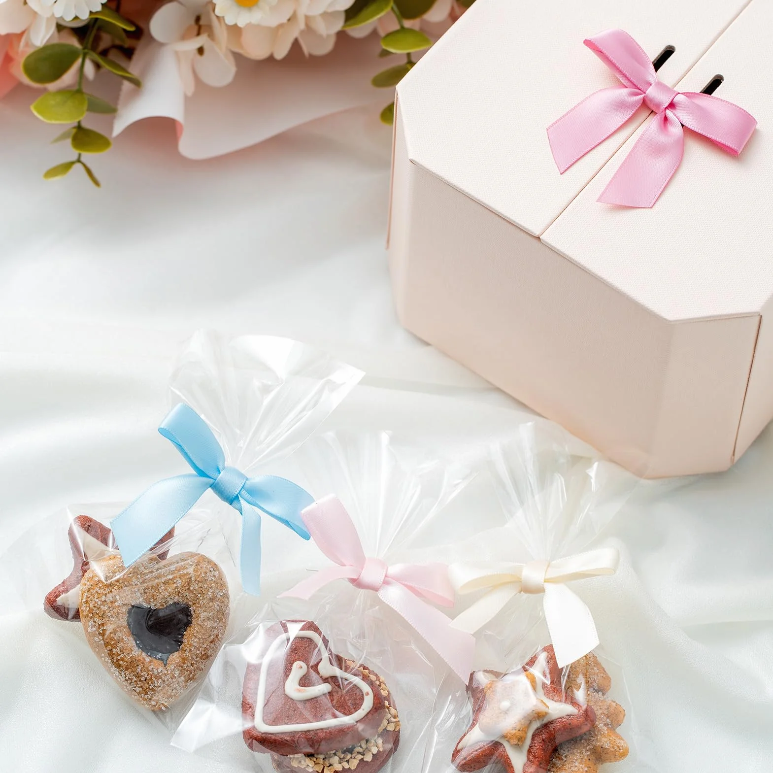 Lot de 50 nœuds pour Cadeaux Vert Sauge - Petits nœuds Décoration Noël Mariages
