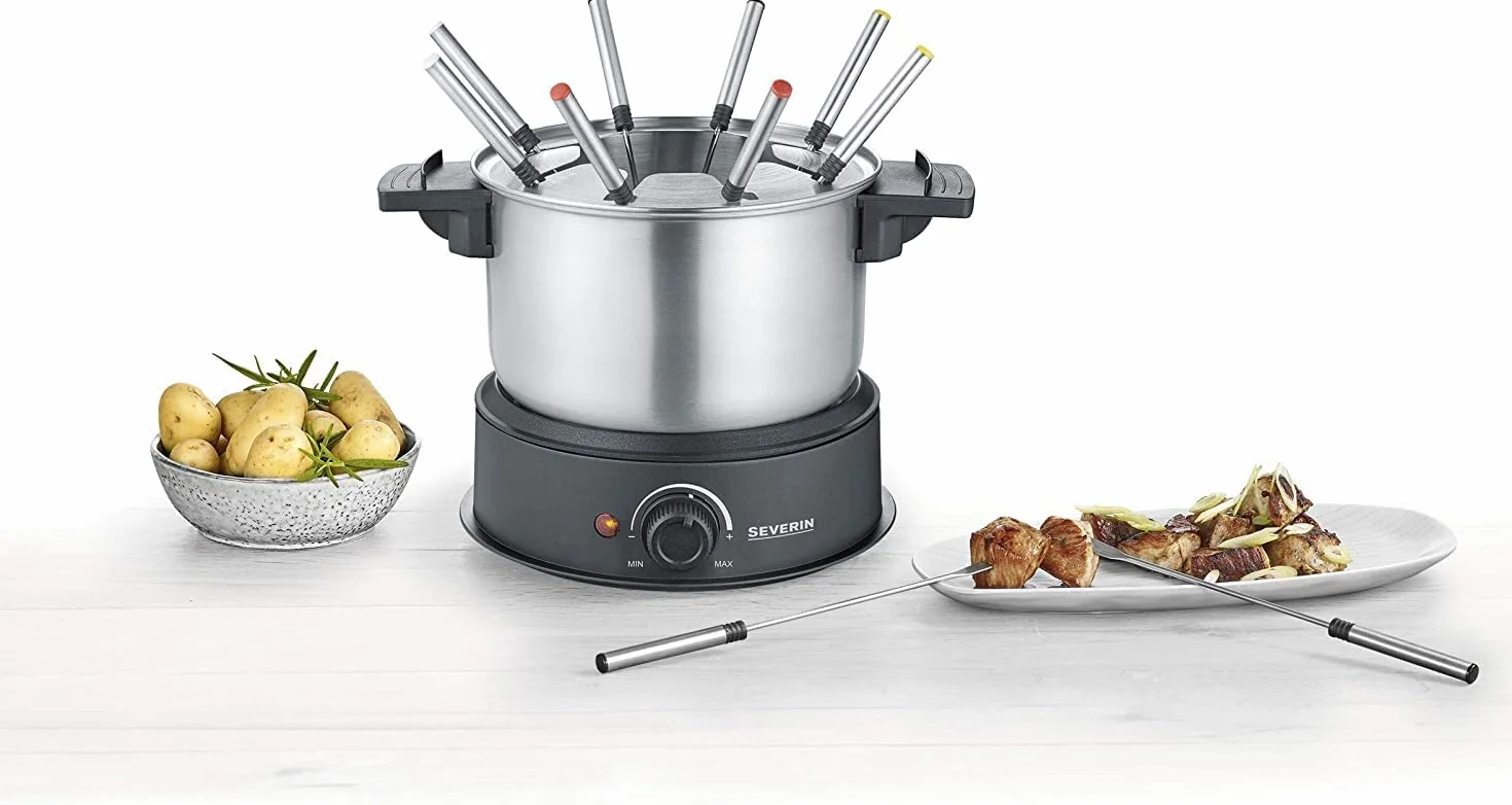 SEVERIN Fondue électrique 8 personnes avec caquelon inox amovible, Inclus : Protection antiprojections et 8 fourchettes, Noir/Inox, FO 2470