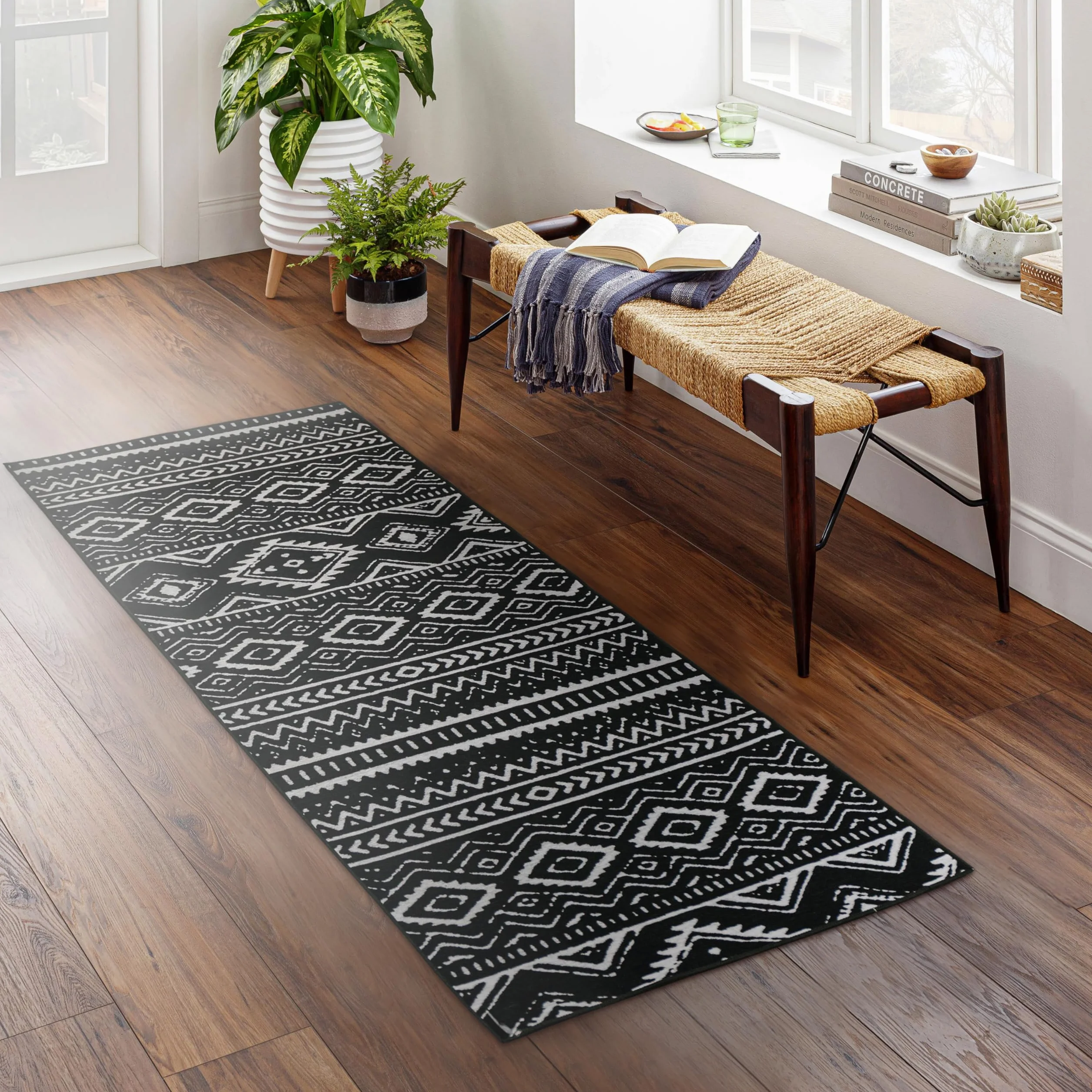 Björn&Schiller Tapis de Couloir Moderne, Long, antidérapant, pour Couloir, Chambre à Coucher et Salon, 60 x 180 cm, Noir