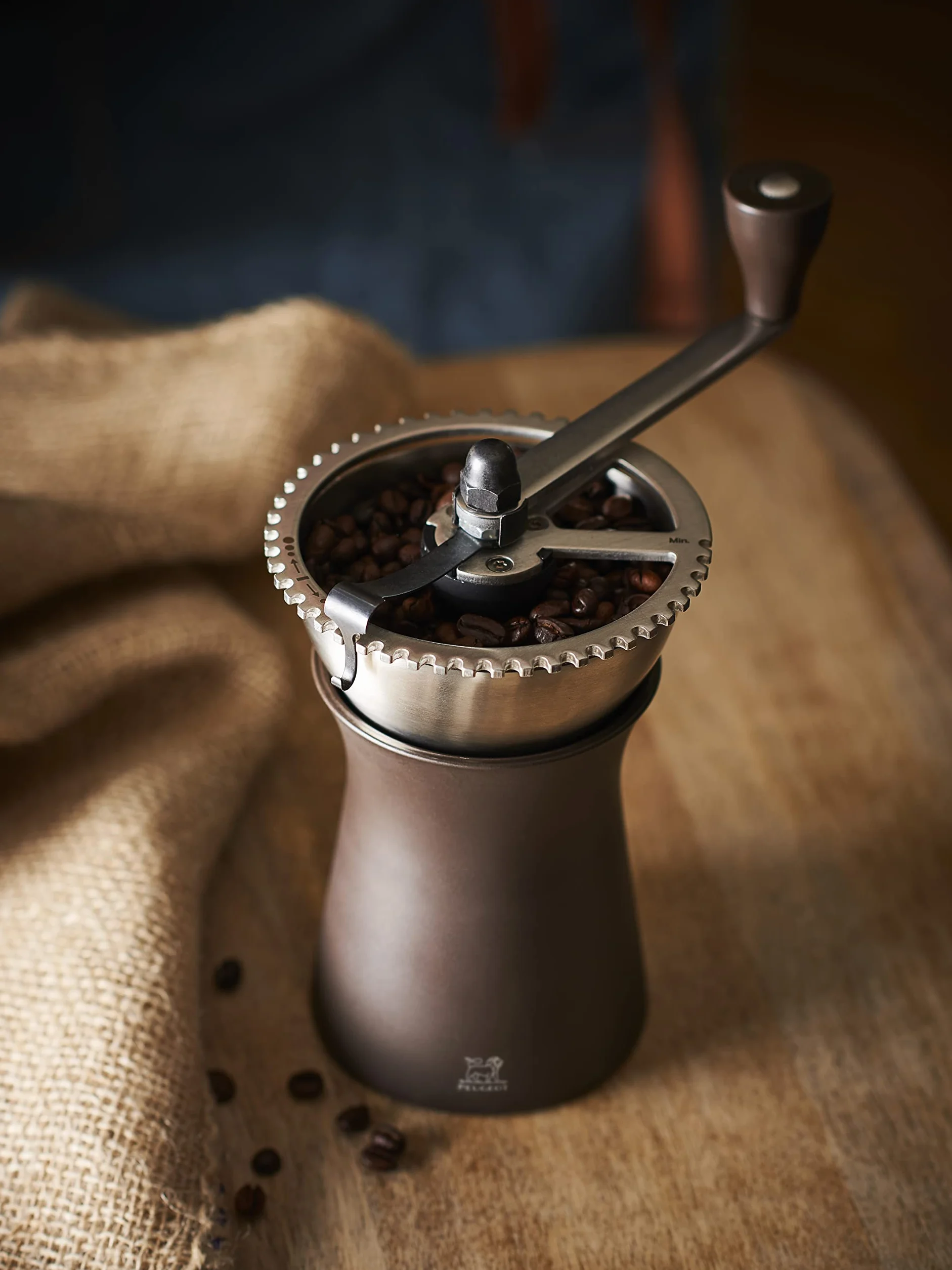 Peugeot Kronos Moulin à café manuel, Mouture réglable, Taille 19 cm, Matière : Inox/PBT, 35853, Noir