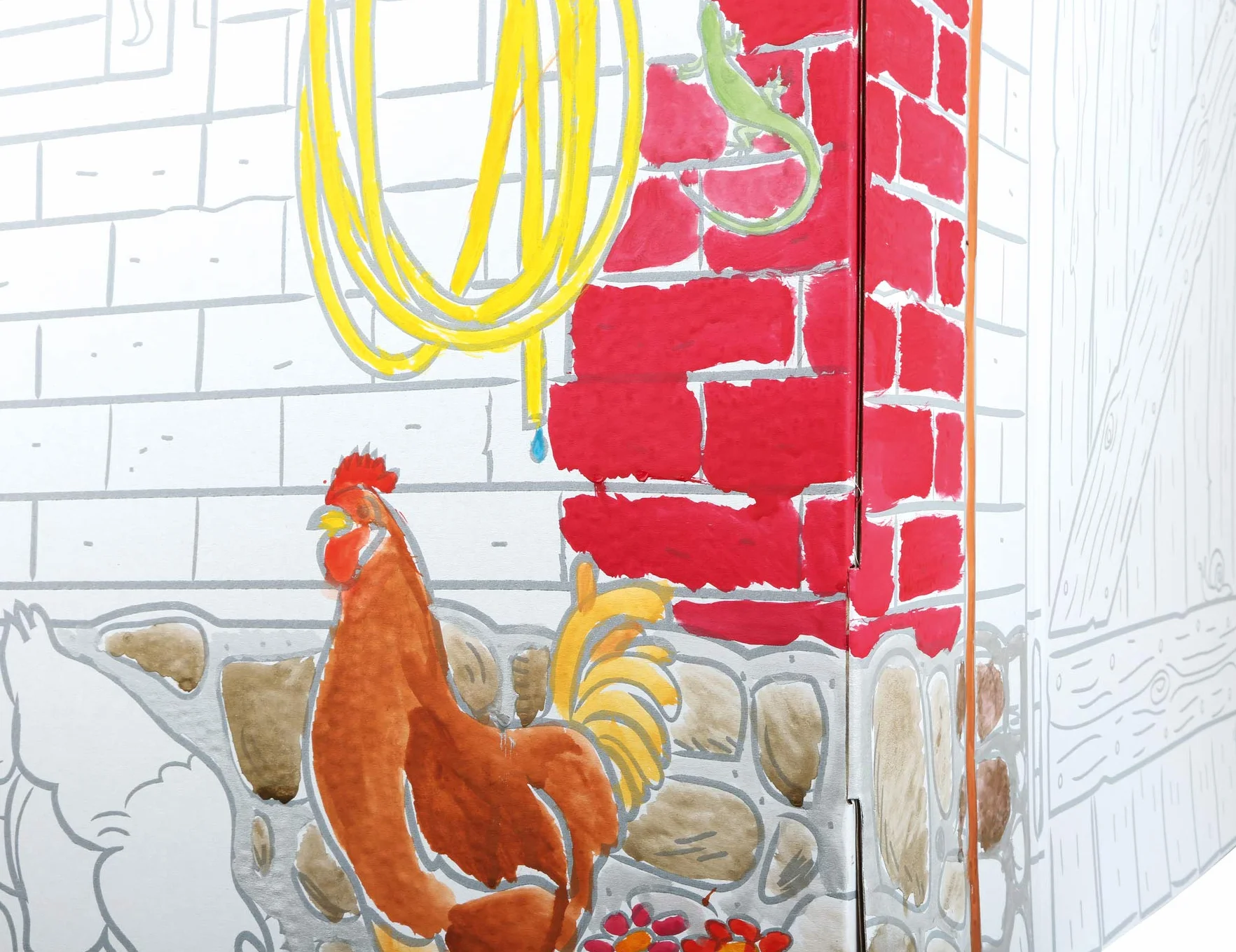 Small Foot Maison de Jeu Ferme en Carton à Colorier avec Crayons Gras Feutres Blanc