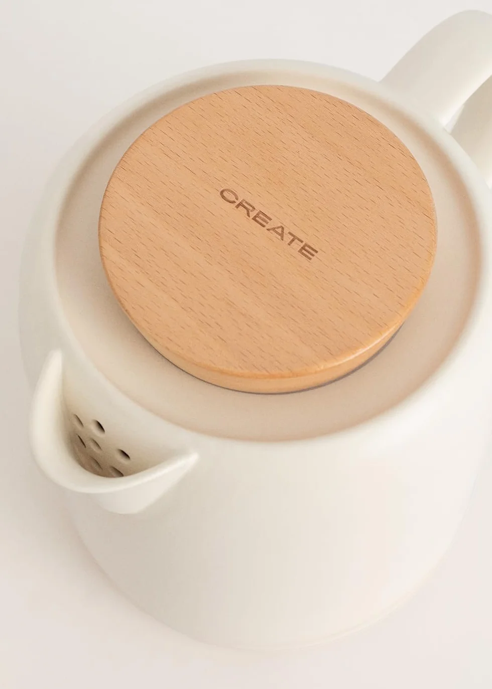CREATE/KETTLE CERAMIC/Bouilloire électrique céramique Blanc cassé/Corps en céramique, chauffe en 5 minutes, capacité de 1L, système d'arrêt automatique, 1200W