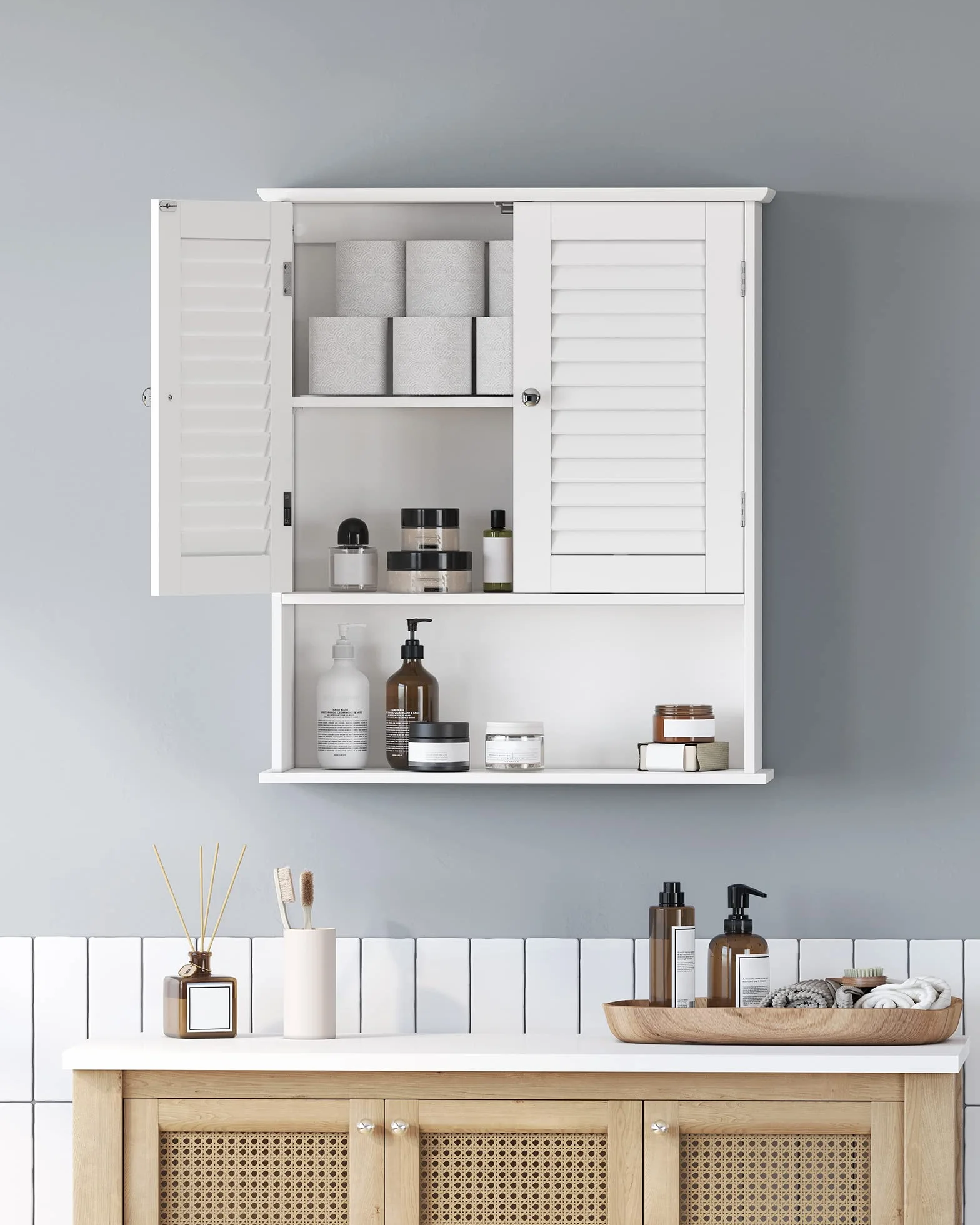 VASAGLE Meuble Mural, Meuble de Rangement Suspendu pour Salle de Bains, Armoire à Pharmacie avec Étagère Réglable, Double Porte et Étagère Ouverte, 20 x 60 x 70 cm, Blanc BBC27WT