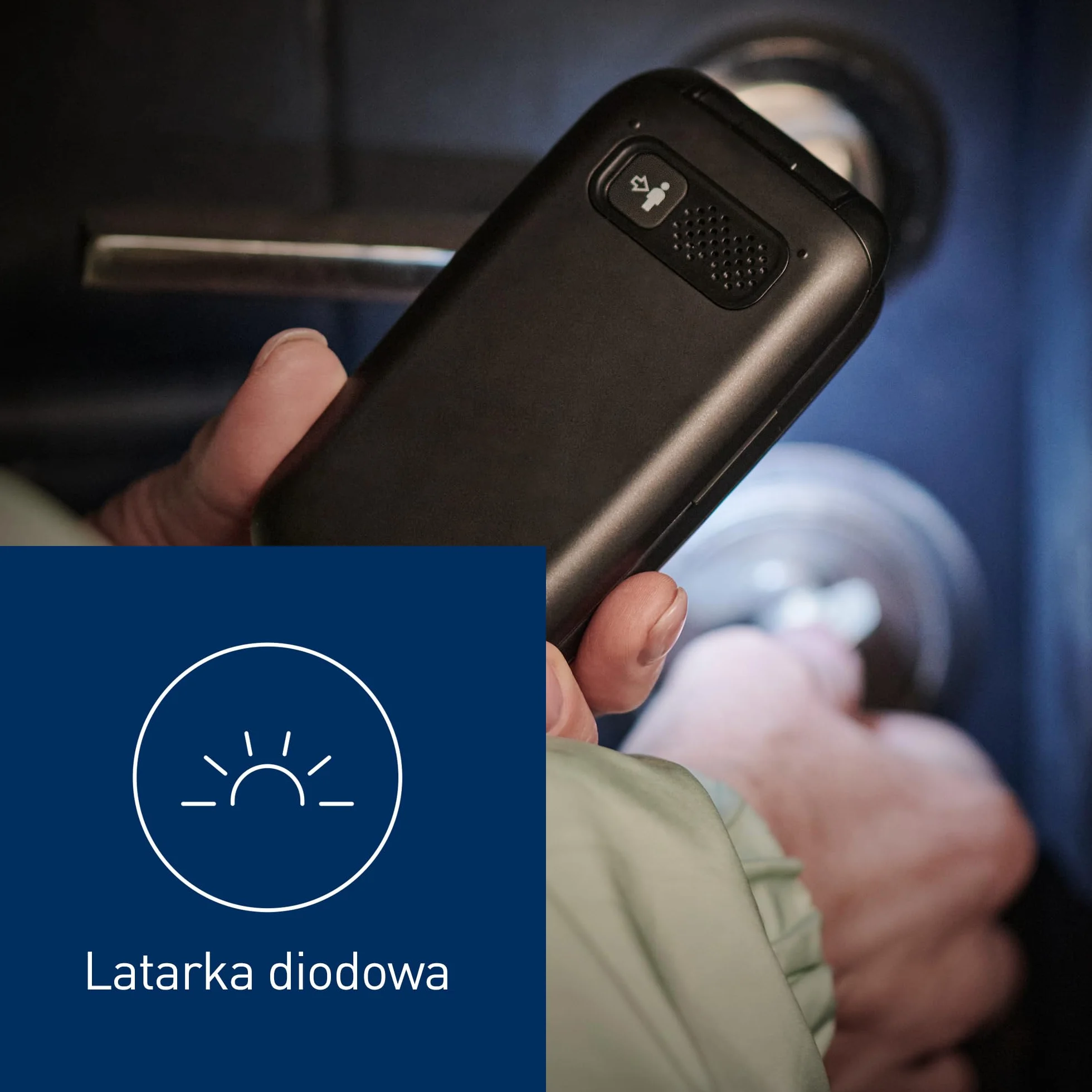 Panasonic KX-TU550 telefon dla seniora z klapką (duży ekran 2,8", aparat 1,2 MP, Clear Voice VoLTE, połączenia priorytetowe, tryb głośnomówiący), niebieski