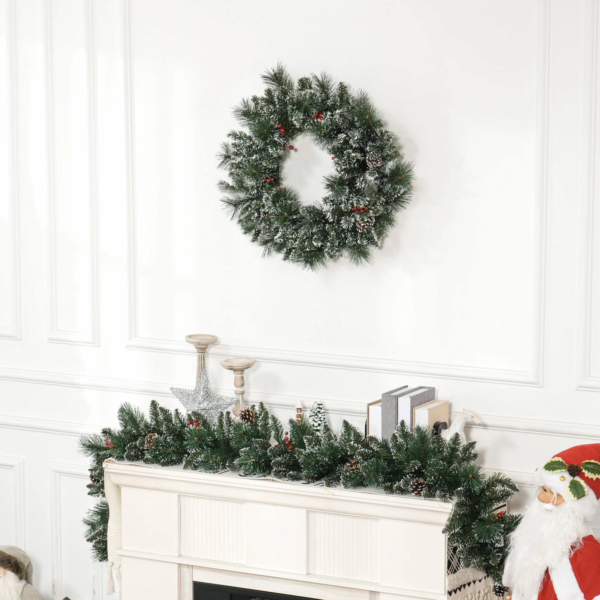 HOMCOM Couronne de Noël Porte Artificielle 60 CM décoration de Noël Lumineuse avec Pommes de pin et grappes de Baies, lumières LED et minuterie, pour Porte, fenêtre ou cheminée, Vert