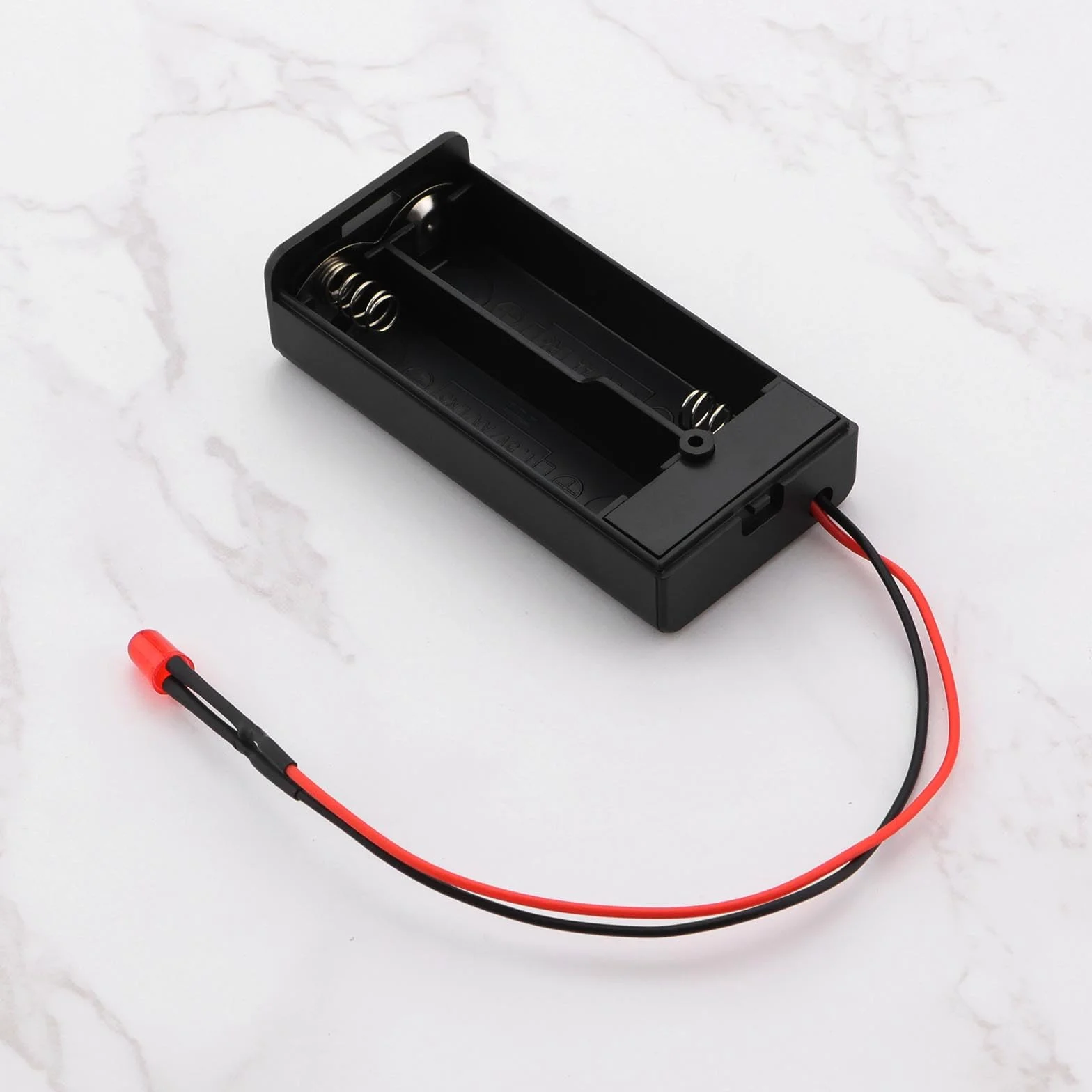 Zestaw 2 fa?szywych alarmów LED 5 mm z czerwon? diod? LED z okablowanym uchwytem na baterie do samochodów, ?odzi, gara?u motocyklowego, baterie AA nie s? do??czone