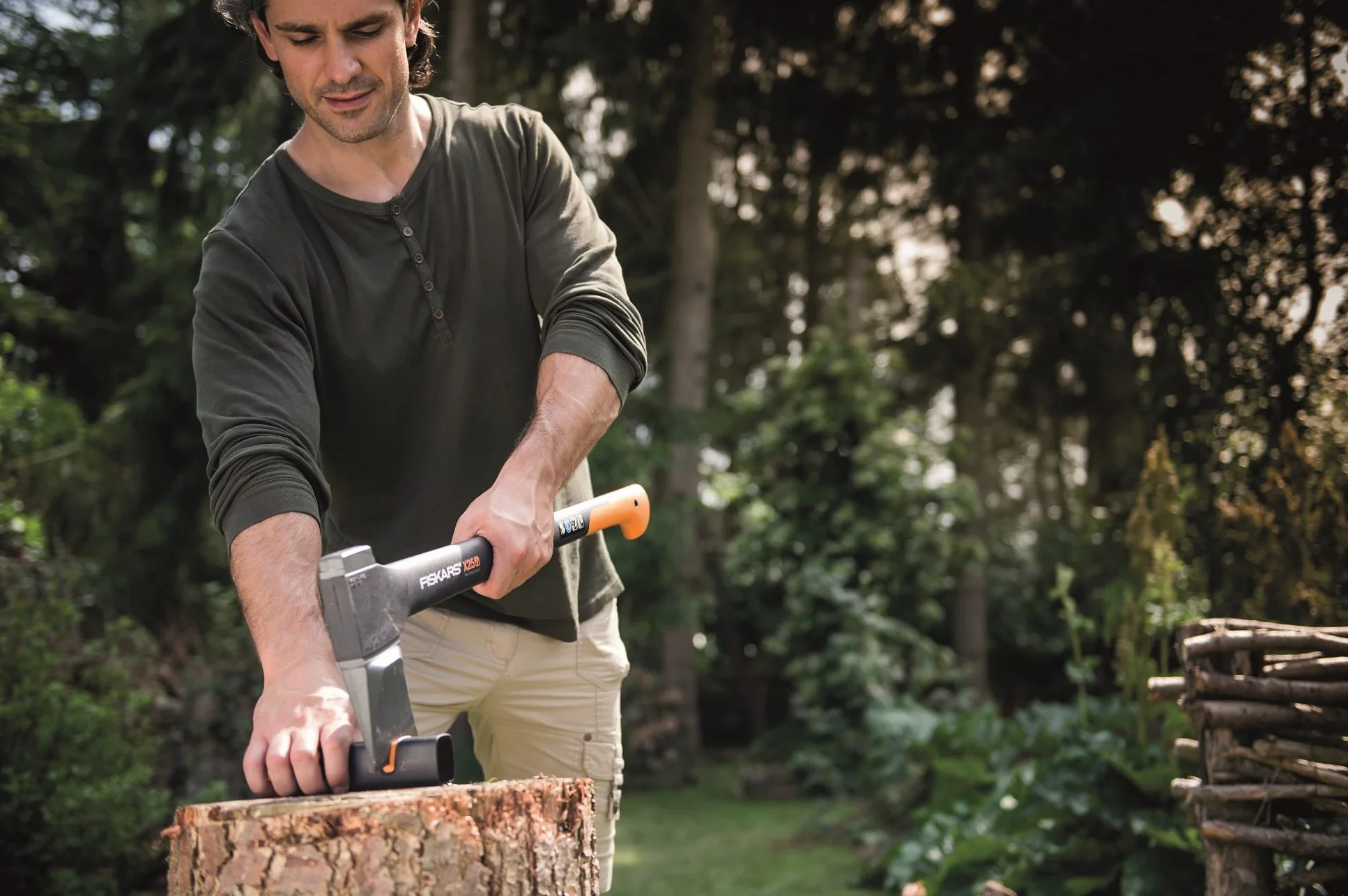 Fiskars Aiguiseur pour haches et couteaux Pierre à aiguiser en céramique Noir Orange Xsharp