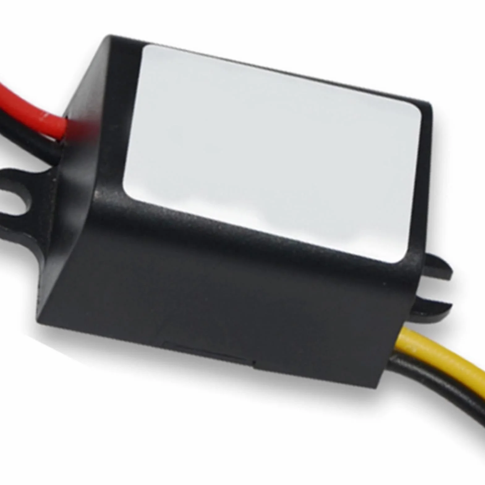 Wysoka wydajność od 12 V do 9 V 2A Kongresy Power Converter Wielokrotne Zabezpieczanie Pieniądze Pieniądze dla Przywództwa Samochodu