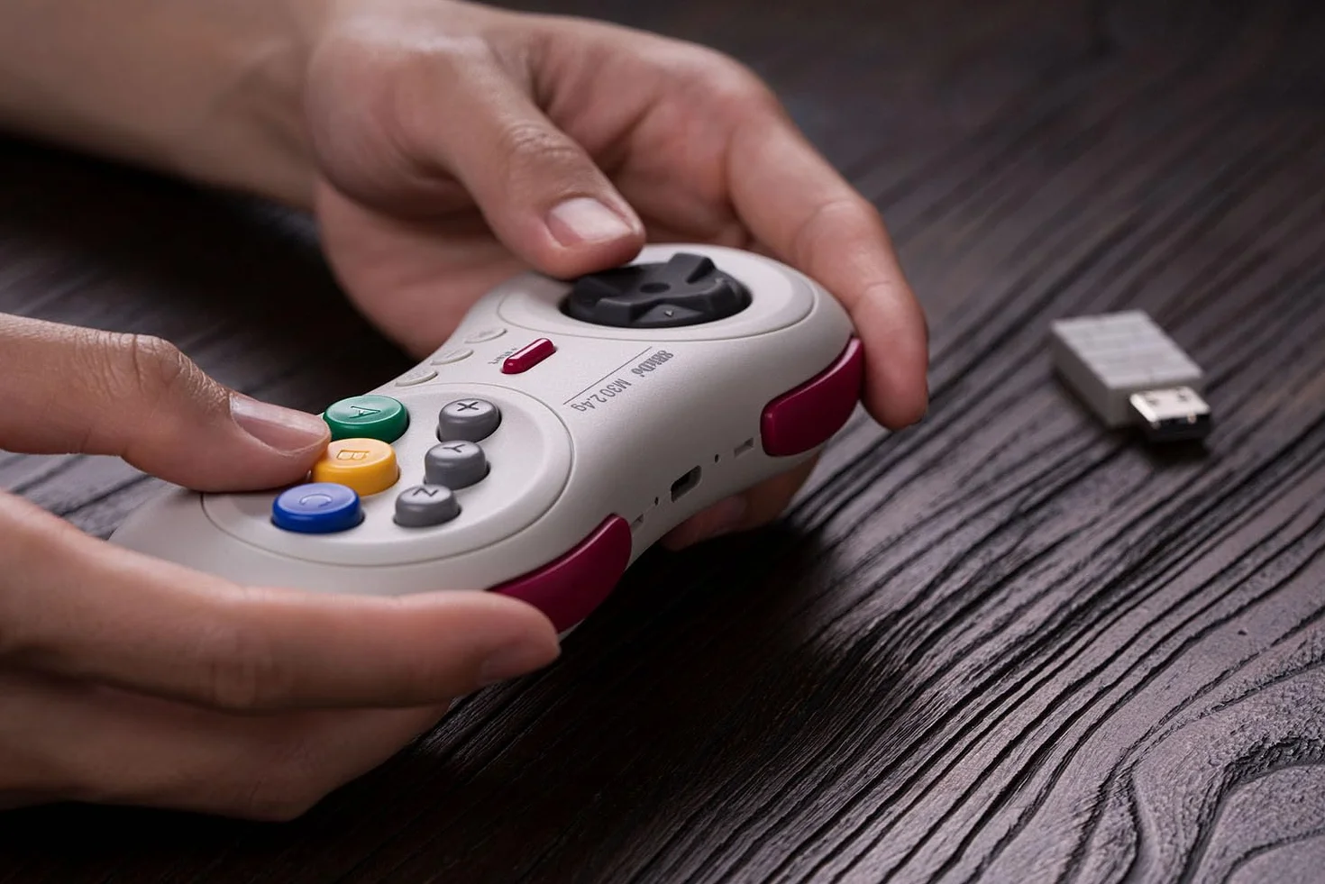8BitDo M30 2.4G Manette sans fil 8 boutons Blanche/White Compatible Mega Drive Mini Nintendo Switch