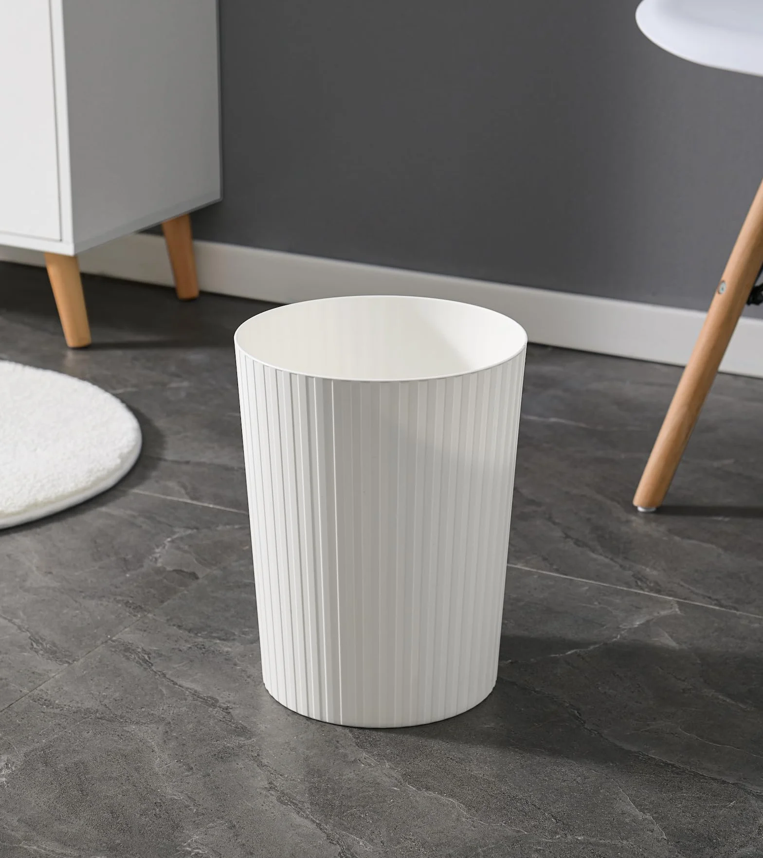 Cetomo Corbeille à Papiers Poubelle en Plastique à Rayures Ronde 7.2L 3 Pièces Empilable Sans BPA Blanc