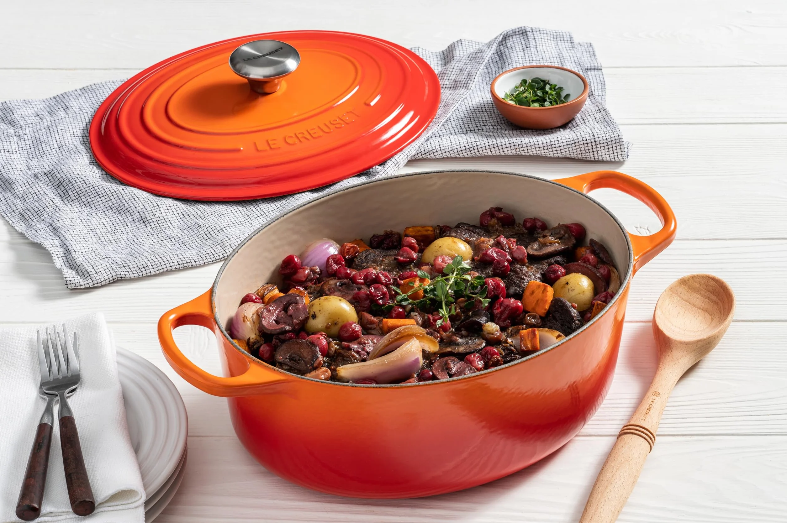 Le Creuset Cocotte en Fonte Émaillée Signature avec Couvercle, 29 cm, Ovale, 4,7 L, 4,675 kg, Volcanique, 21178290902430