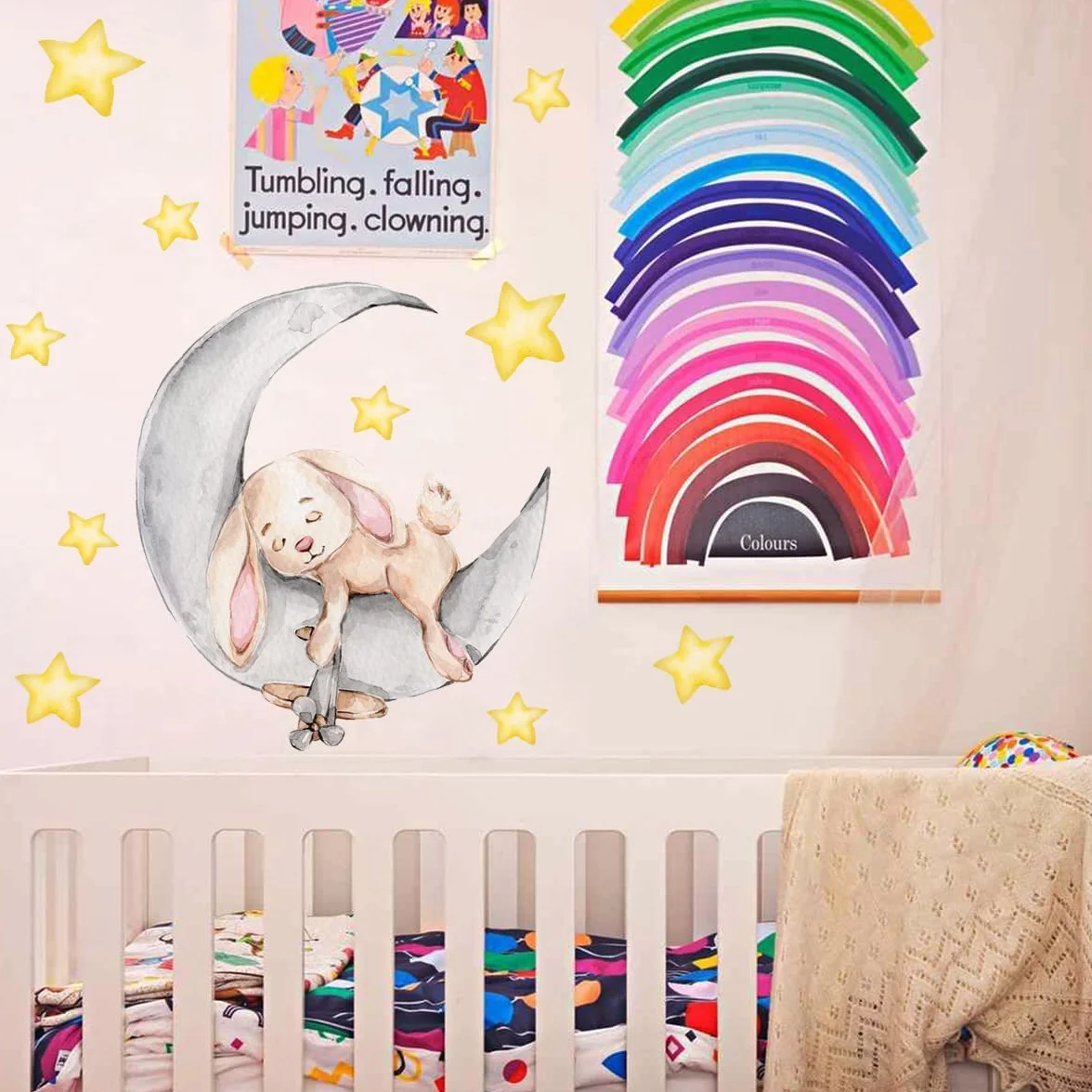 WandSticker4U Stickers Muraux Enfants LAPIN SUR LA LUNE 58x48 cm Autocollants Décoratifs Animaux Forêt Étoiles