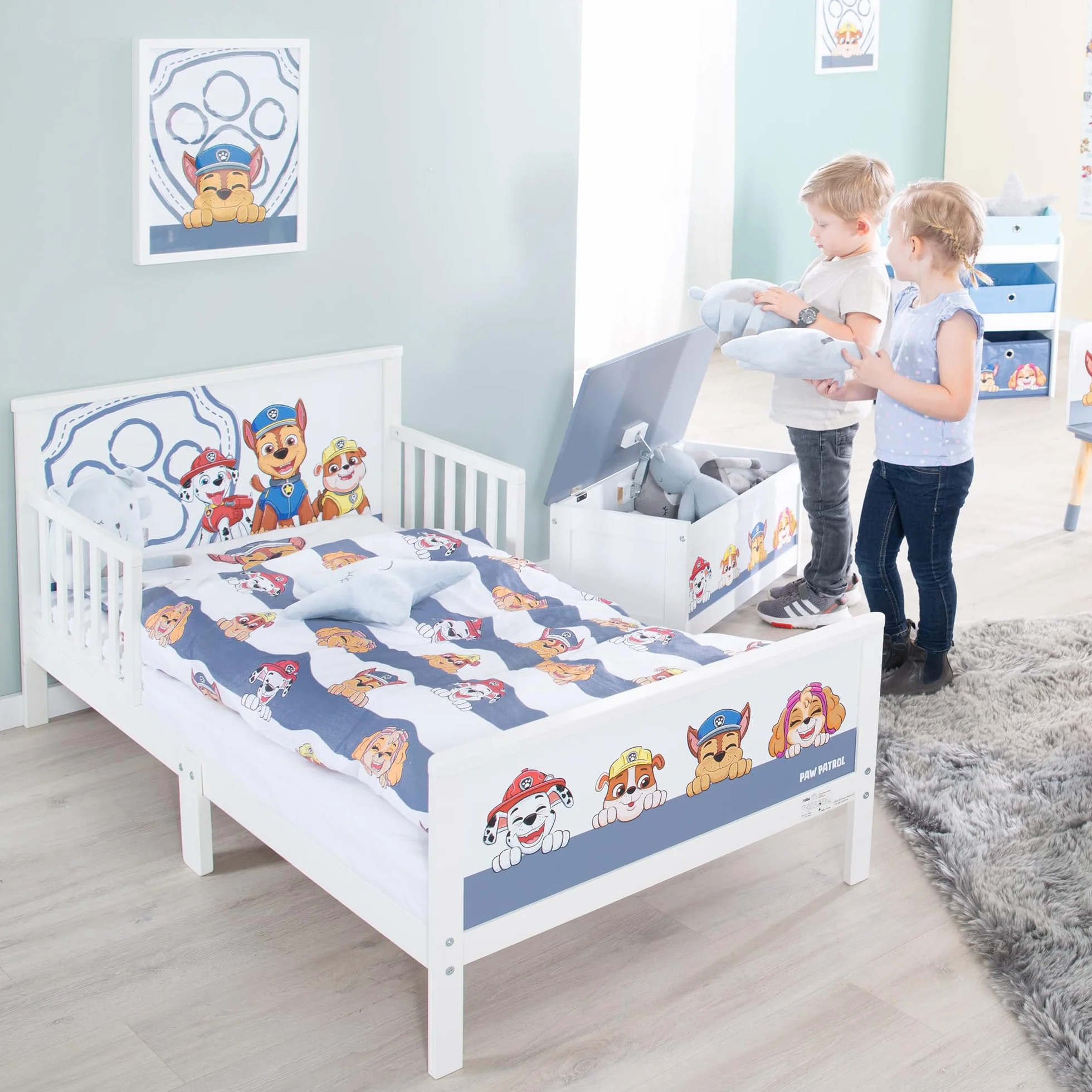 roba Paw Patrol Lit Montessori 70 x 140 cm avec Barrières de Sécurité pour Enfant Jusqu'à 7 Ans + Sommier et Linge de Lit - Blanc/Motif Chiens Chase Marcus Ruben Stella