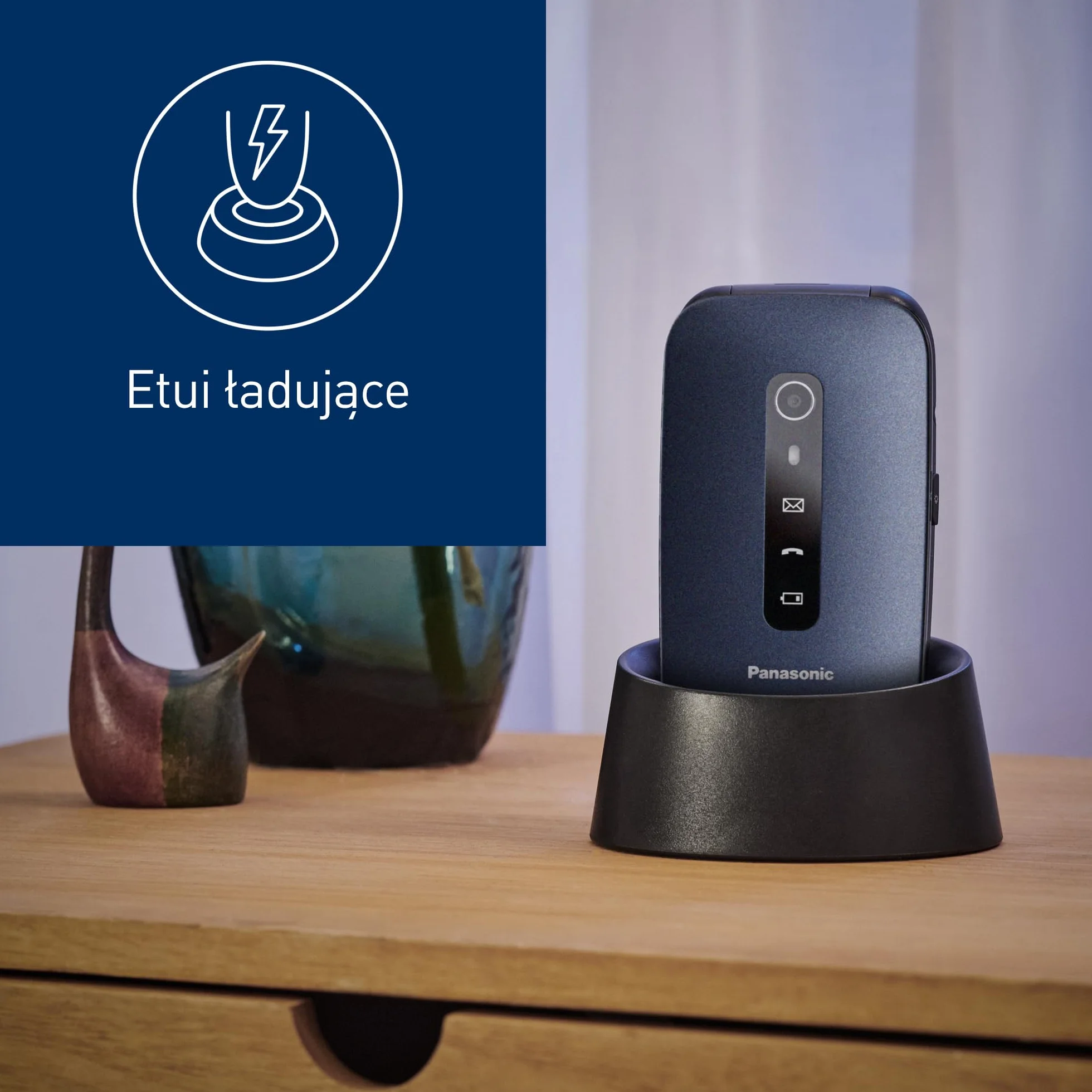 Panasonic KX-TU550 telefon dla seniora z klapką (duży ekran 2,8", aparat 1,2 MP, Clear Voice VoLTE, połączenia priorytetowe, tryb głośnomówiący), niebieski