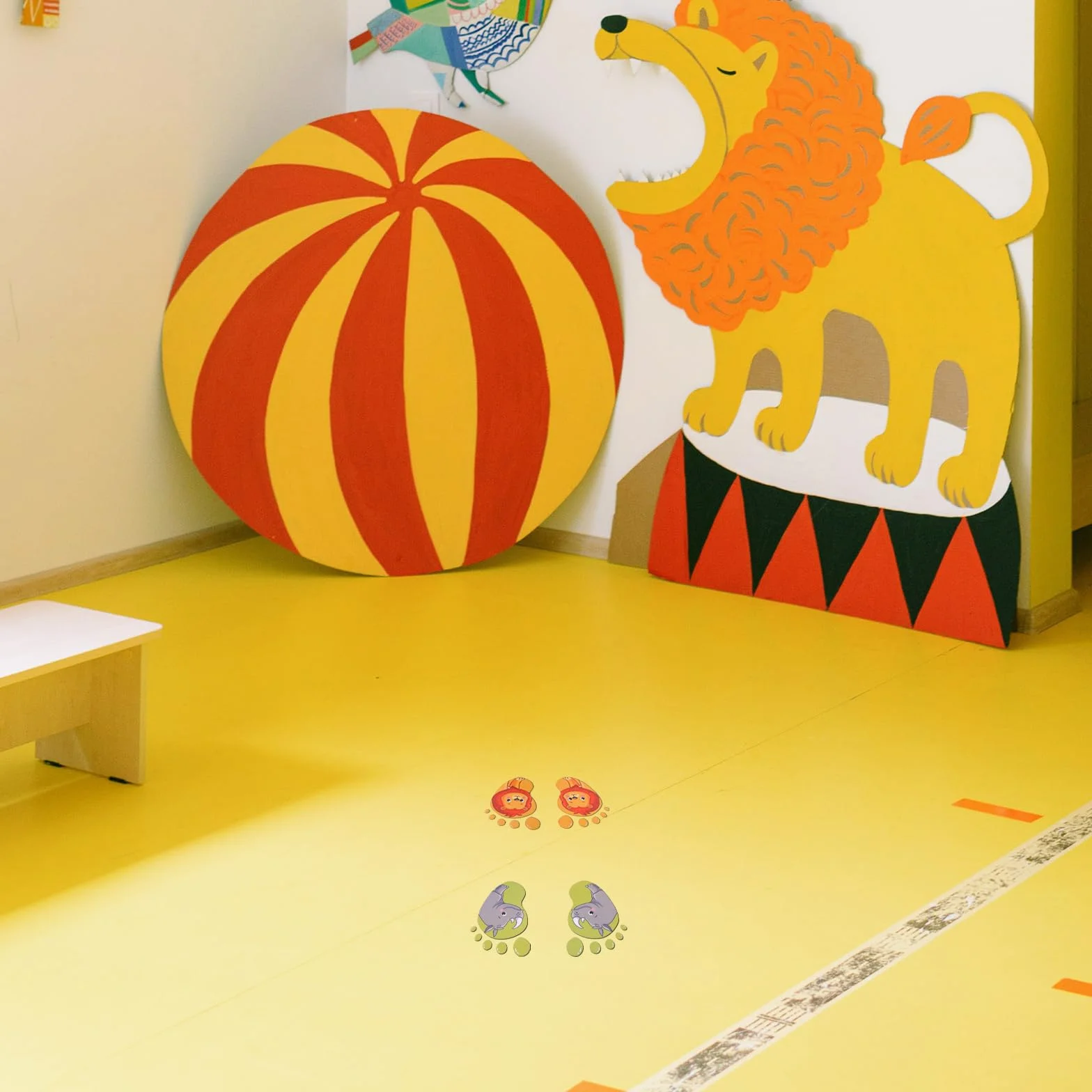 PRETYZOOM Lot De 6 Autocollants De Sol Imperméables Empreintes Pied Enfant Motifs Animaux Jungle 5.31x3.94 Pouces