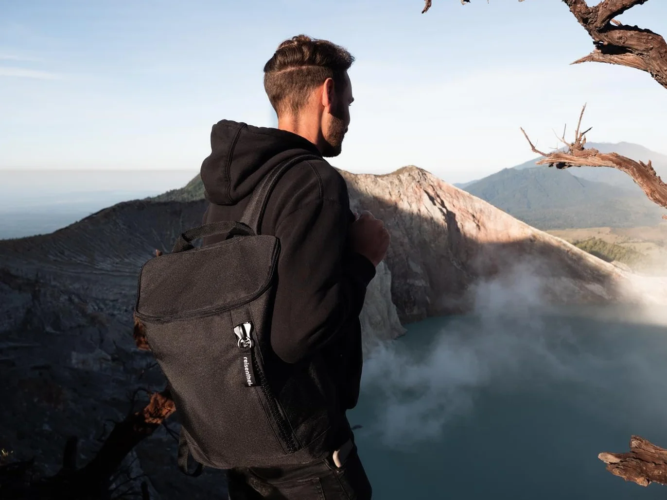 reisenthel allday backpack M – uniwersalny plecak na co dzień, w podróży, na zakupy lub do pracy – wodoodporny, dopuszczony do użytku na bagaż podręczny, czarny, m