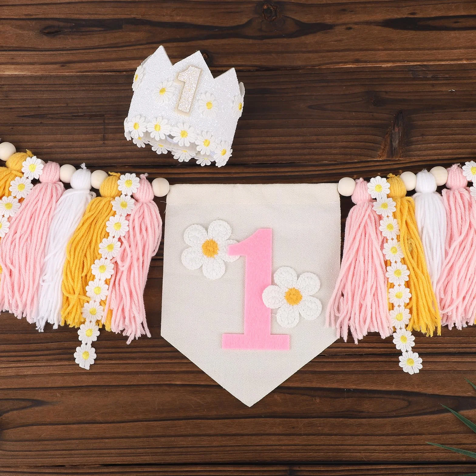 BOXOB Bannière de Chaise Haute Daisy 1er Anniversaire, Décorations Fille avec Chapeau Couronne et Marguerite