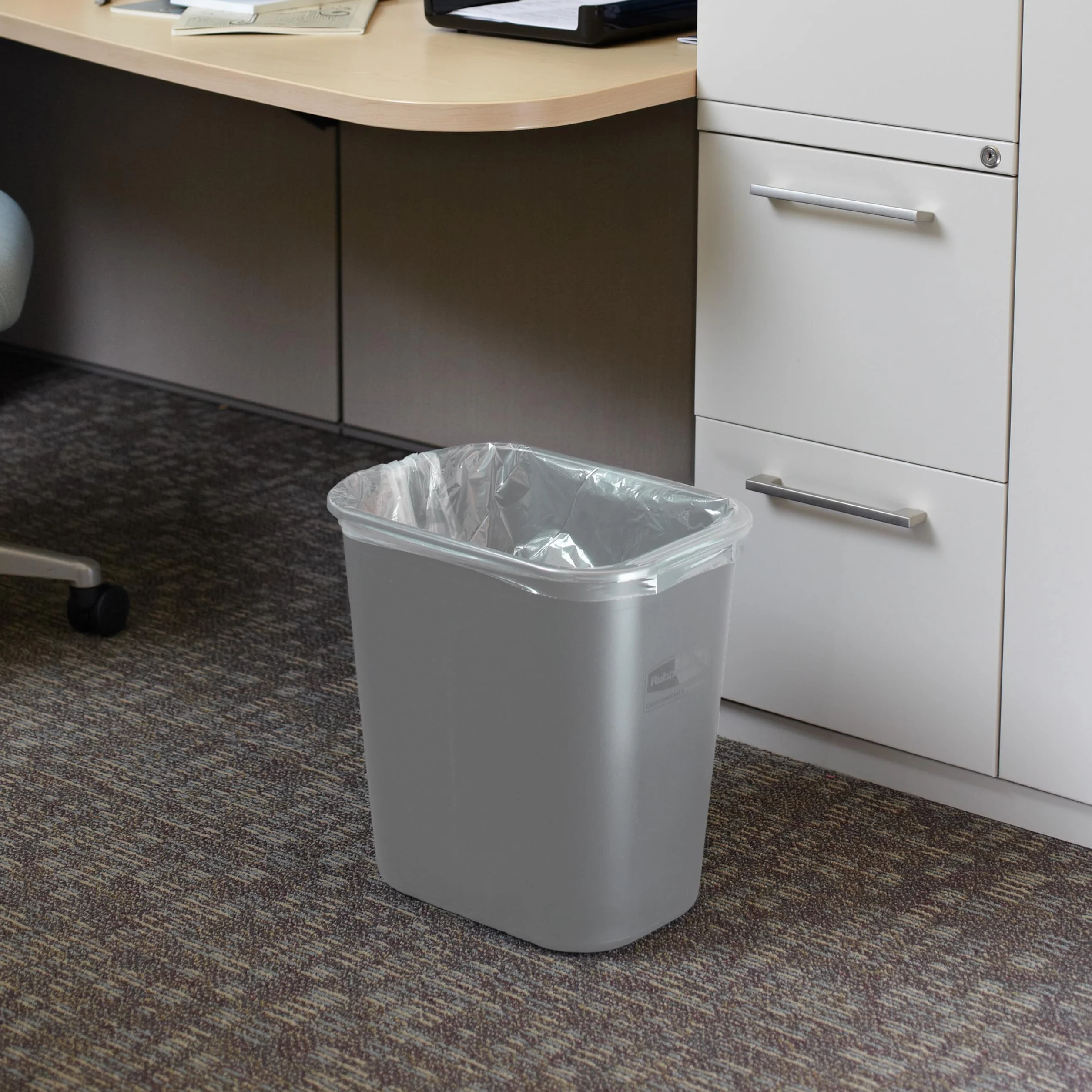 Rubbermaid Commercial Products Poubelle de Bureau Plastique 39L Gris Design Compact