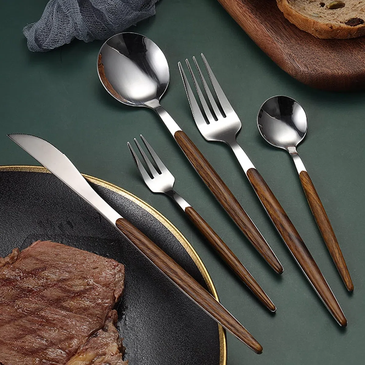 Ensemble de Couverts en Bois 50 pièces, en Acier Inoxydable Durable avec Manche en Bois, Comprenant Couteaux, fourchettes et cuillères délicats. Service de Table idéal pour la Cuisine, notam