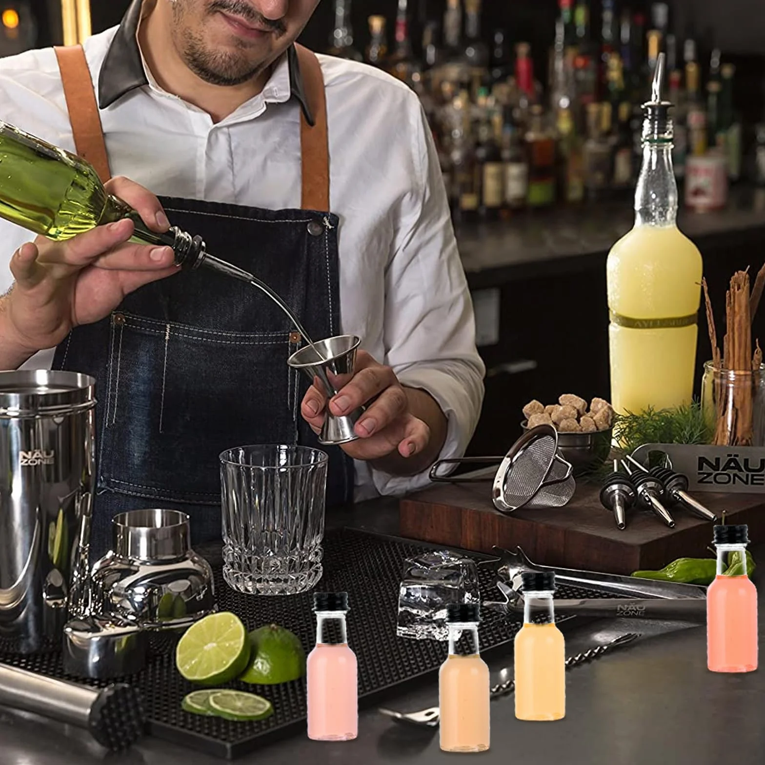Lot de 100 Pièces Bouteilles de Liqueur en Plastique, Petite Bouteille Shot de Jus 25ml, Mignonette Alcool Vide, Mini bouteille shot, Fiole Plastique pour Mariages, Fêtes