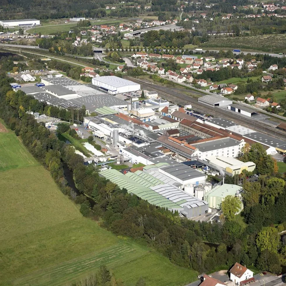 Clairefontaine - Réf. 1821C – 2500 feuilles de papier blanc au format A4 - Digital Color Printing 100 g/m² – Carton contenant 5 ramettes de 500 feuilles – Couleur : Blanc (170 CIE)