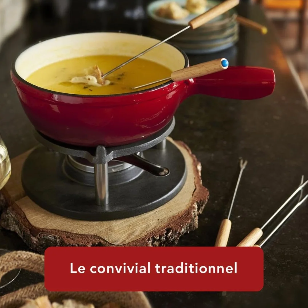 Baumalu, Service à Fondue Savoyarde en Fonte Émaillée Rouge, 20 cm, pour 6 personnes, comprenant 1 réchaud, 1 brûleur, 1 caquelon et 6 fourchettes