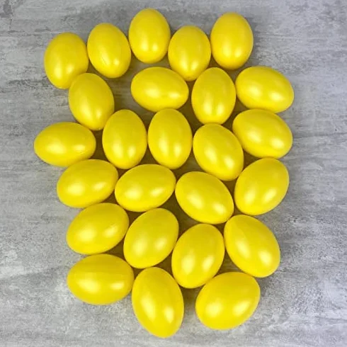 Lealoo 25 Oeufs en Plastique Jaune Brillant 6 cm Décoration de Pâques