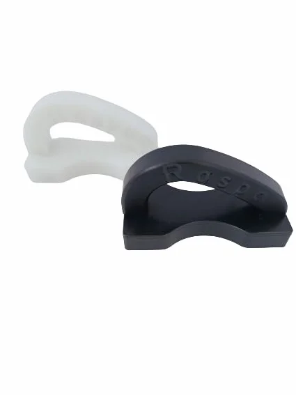 Facilemarket Grattoir pour le nettoyage des planches à découper et des souches en polyéthylèneCouleur blanche, rouge, verte ou noire (selon disponibilité)