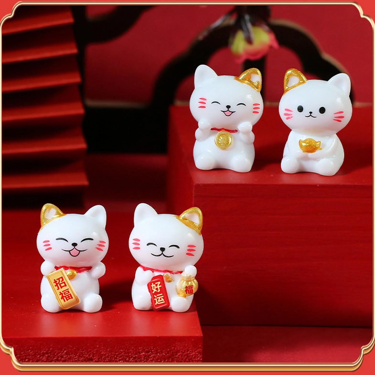 Mini Figurines de Chat Maneki Neko 2,6cm, Statuette Chat Porte-Bonheur Chinois pour Déco Maison Bureau
