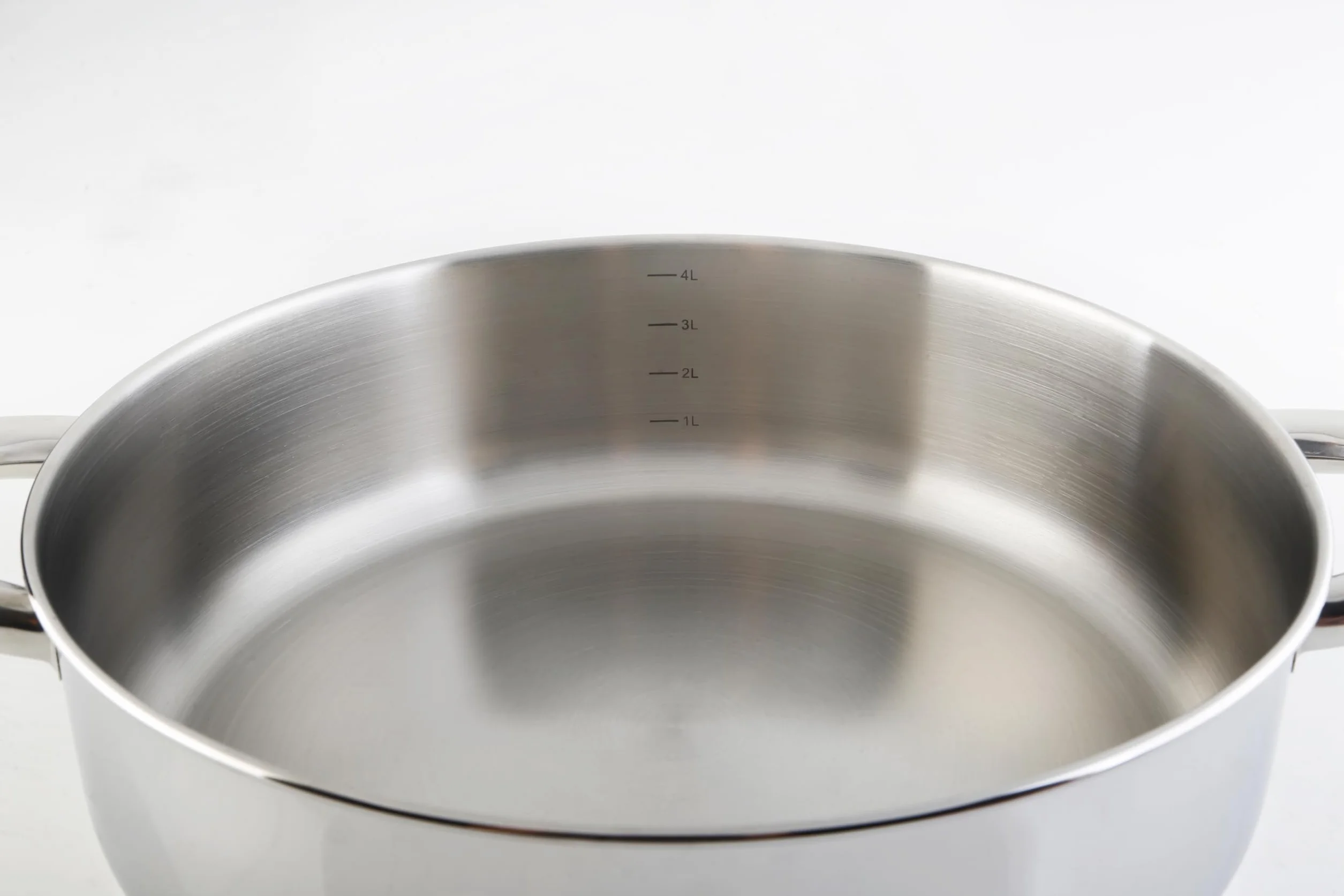 STAINLESS LOW COOKING POT WITH LID 28 cm.