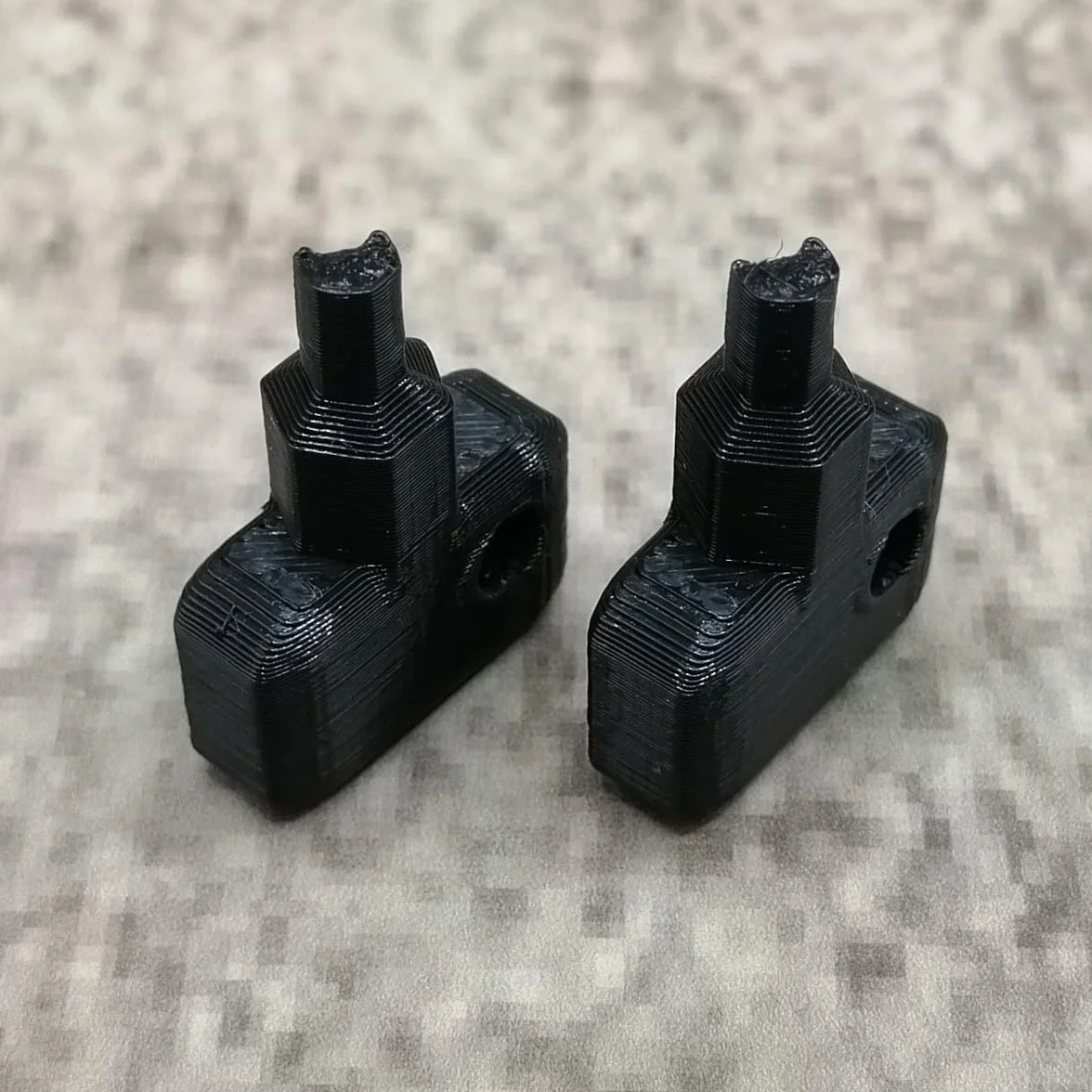 Lot de 2 clés de rechange noires compatibles Synology NAS Drive Bay Key Lock D5 D6 D8 D9 R6 X9 R8 DS181