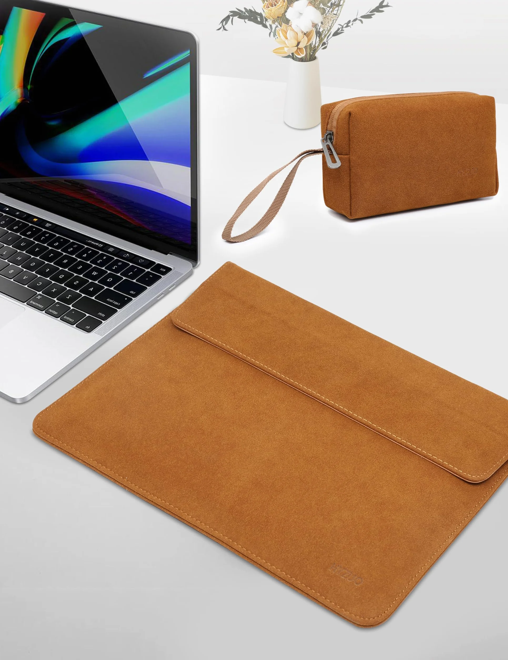 HYZUO 13 Cali Etui na Laptop z Regulowanym Stelażem do MacBook Air 13 M5 A3449 M4 M3 M2 M1 2026-2018, 13" MacBook Neo 2026, MacBook Pro 13 M2 M1, Surface Pro, XPS 13, z Torbką, Brązowy