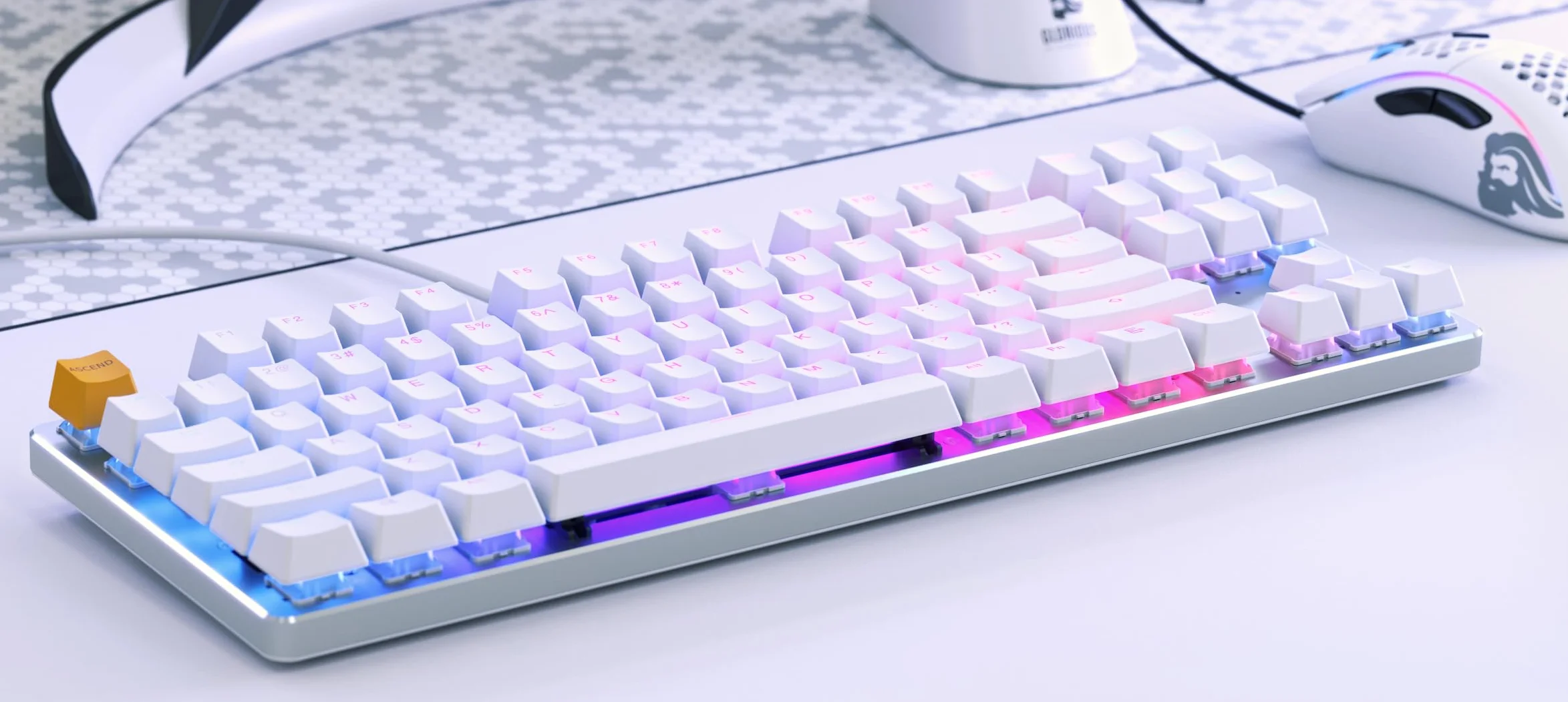 Glorious GMMK TKL (85%) – gamingowa klawiatura mechaniczna, przełączniki Gateron Brown (dotykowe), klawisze doubleshot, RGB, hot swap i konfigurowalna, układ TKL, amerykański układ QWERTY - Biały