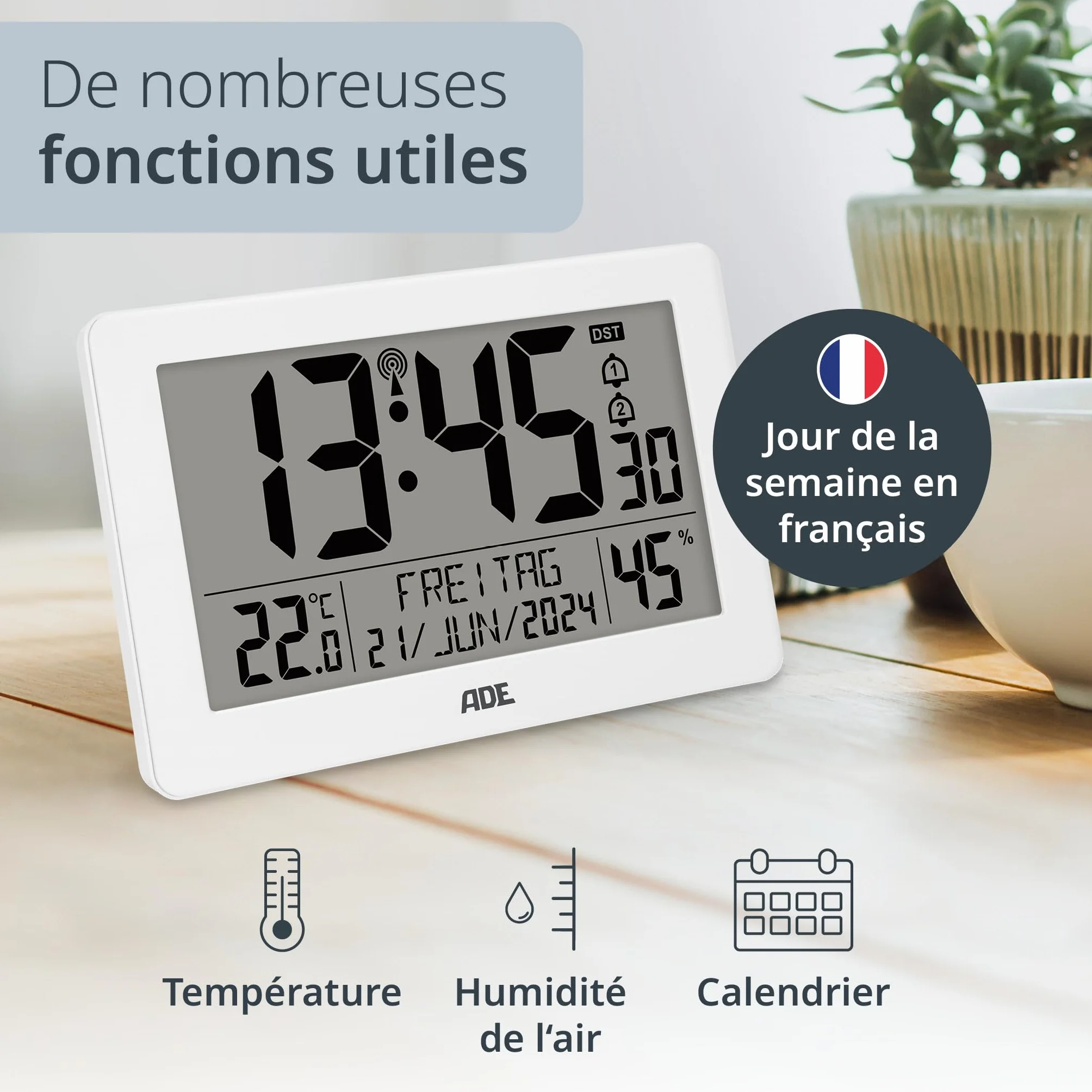 ADE Horloge Radio Pilotée Murale Grands Chiffres Calendrier Thermomètre Hygromètre Réveil Station Météo Piles Blanc