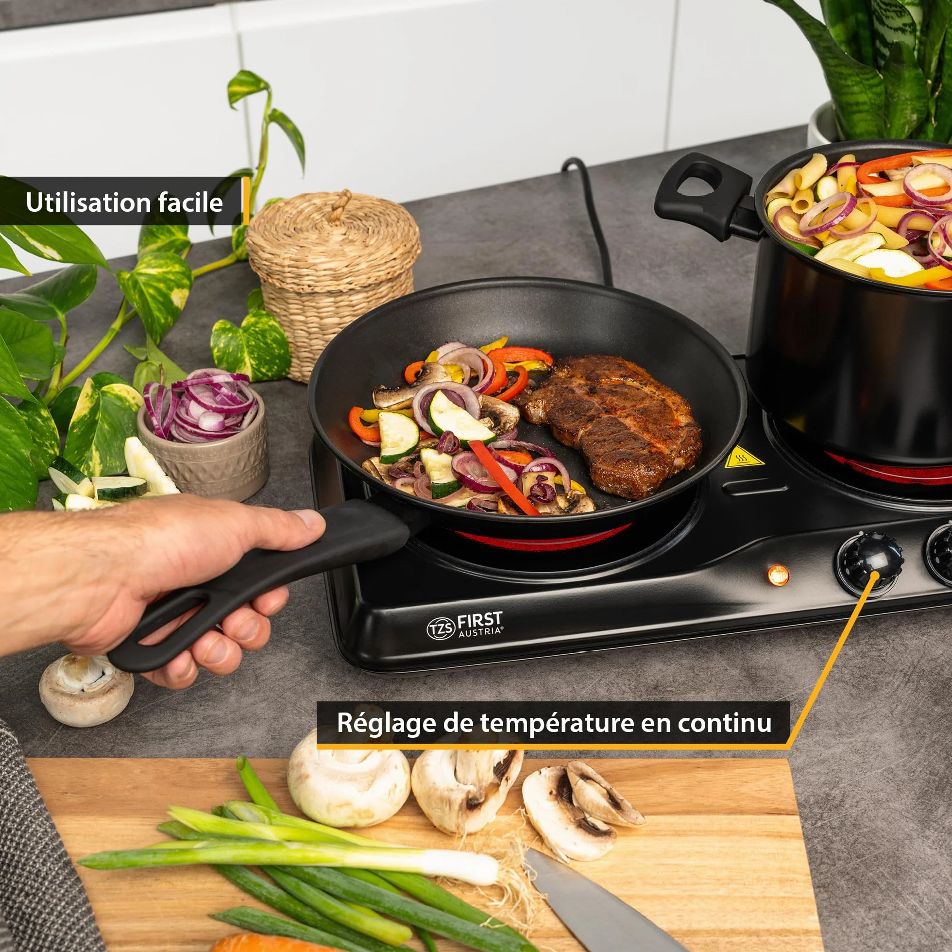 TZS First Austria - Plaque de cuisson double infrarouge vitrocéramique TOUS types de casseroles 2000W - Mini réchaud électrique pour déménagement, camping & maison - Réglage continu & témoin contrôle