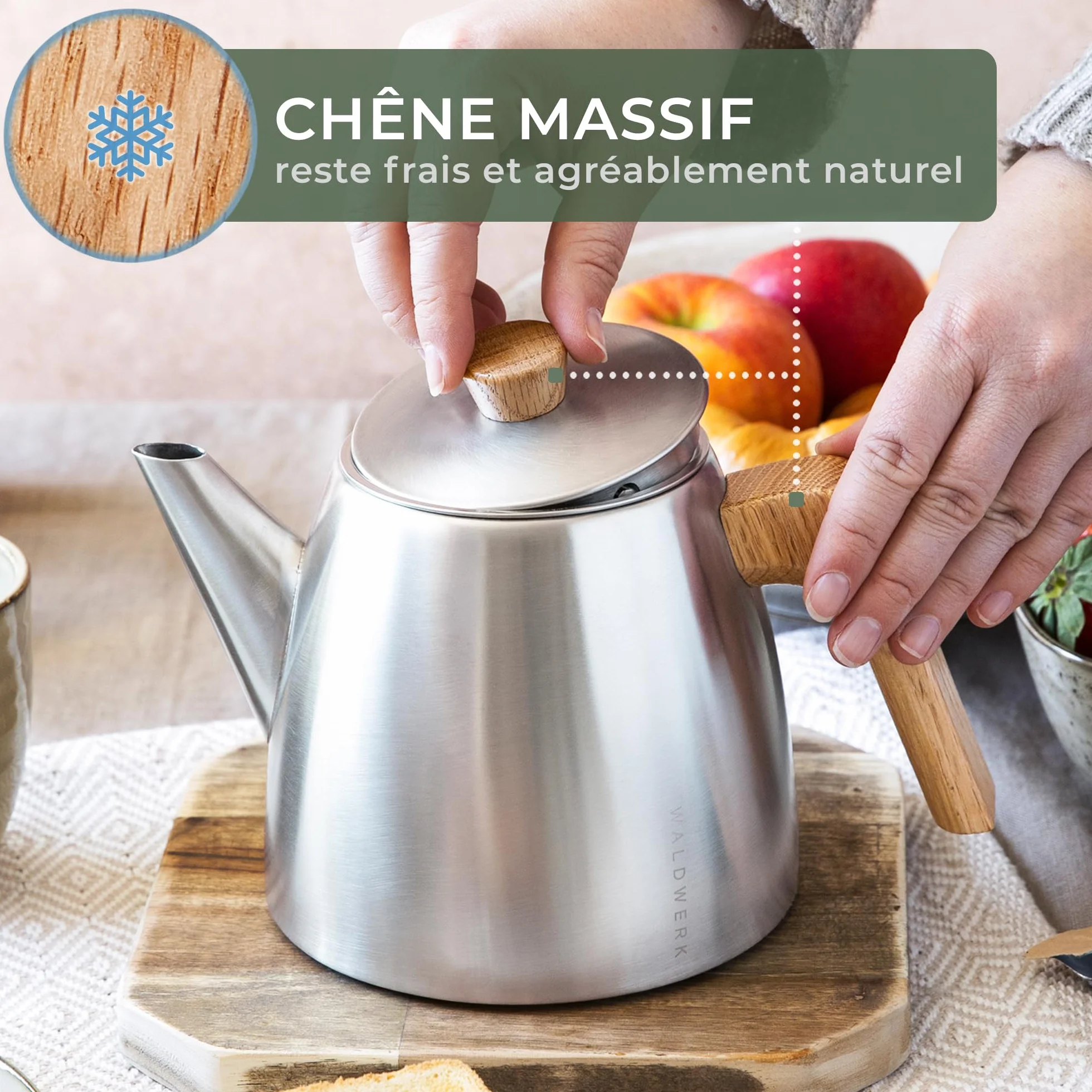 WALDWERK Théière avec Infuseur Inox à Double Paroi - Isotherme avec Poignées en Chêne - 100% Anti-goutte