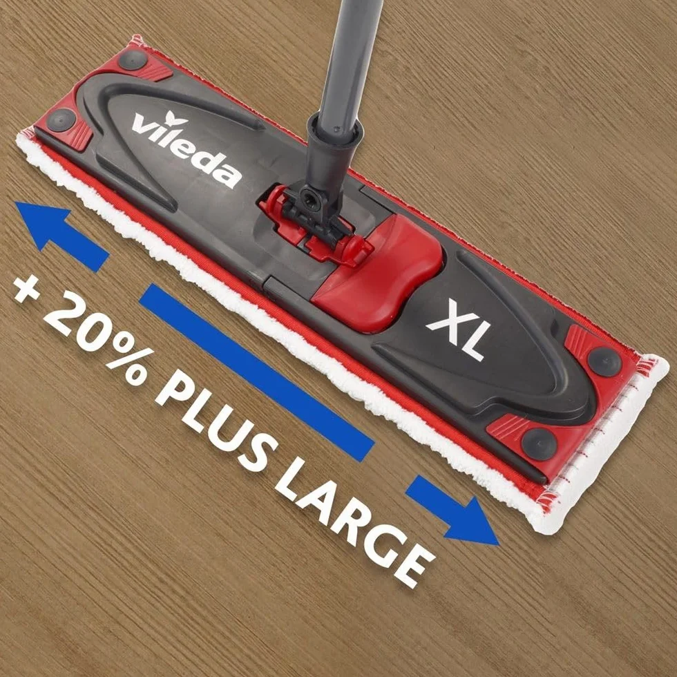Vileda - Balai plat Ultramax Turbo XL - Kit Laveur de Sol avec Balai Plat, Balai Serpillière Microfibre XL et Seau Essoreur à Pédale à Bec Verseur - Housse Microfibre 2 en 1 - Pour Tous Sols et Coins
